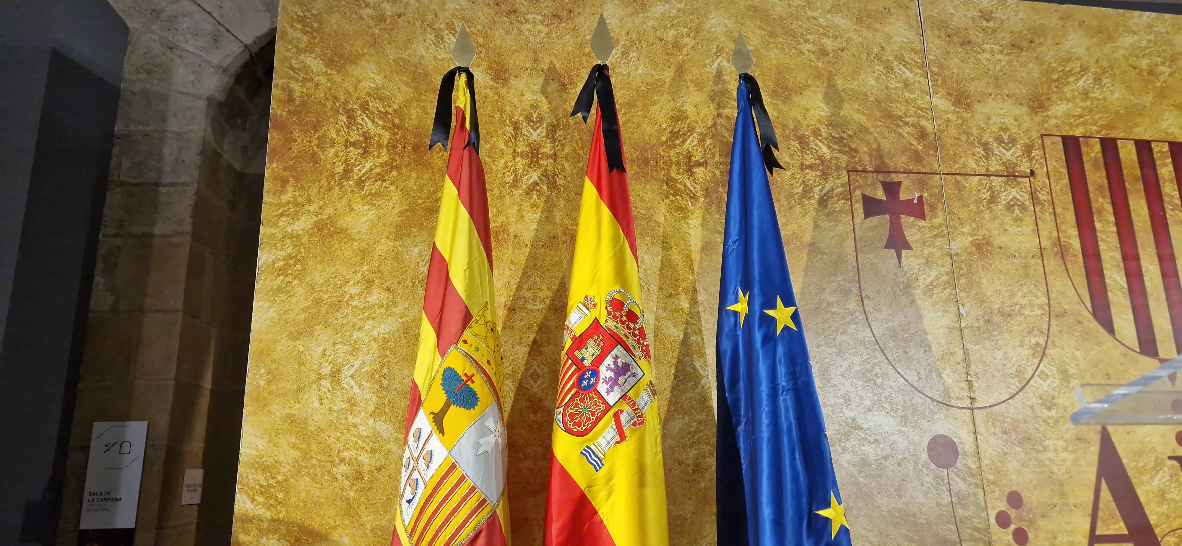 Crespón negro. Día de Aragón en Huesca. Foto Myriam Martínez