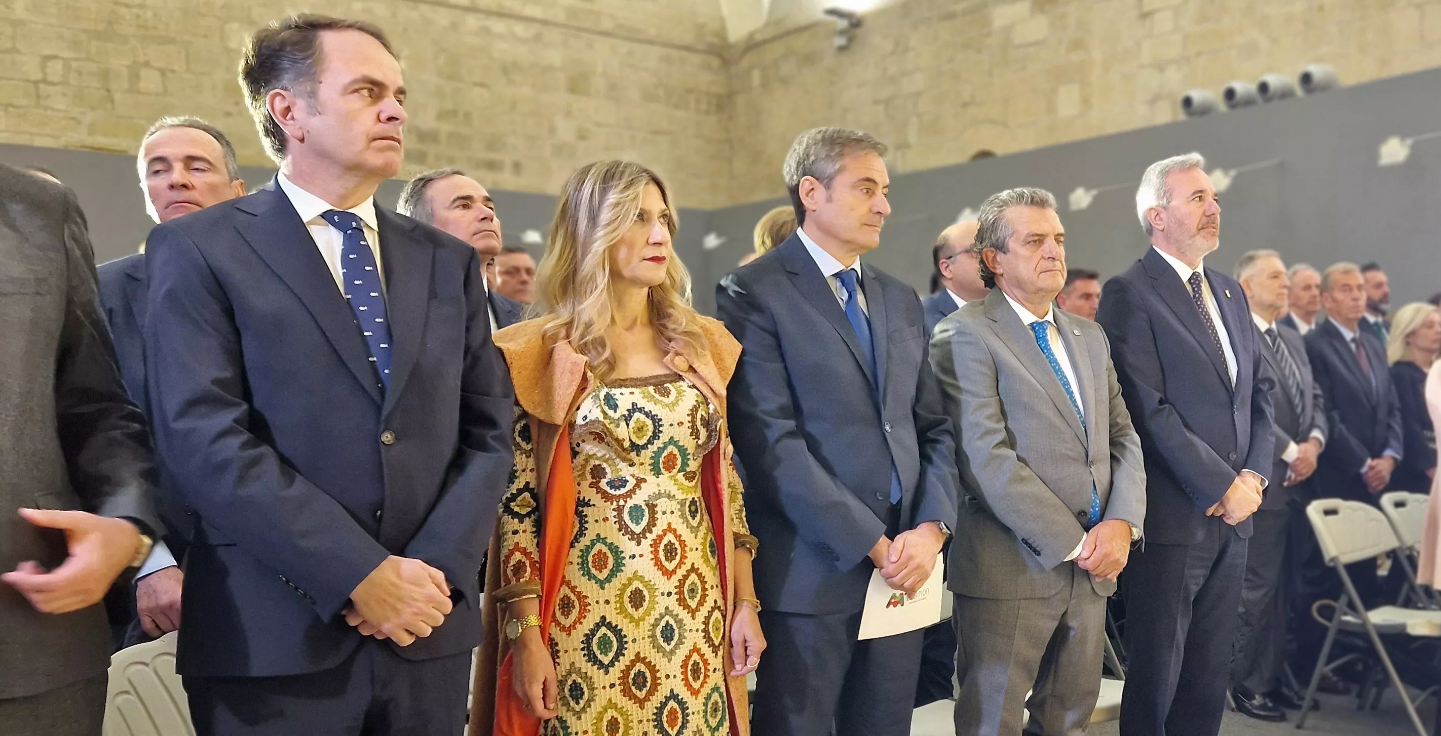 Minuto de Silencio. Día de Aragón en Huesca. Foto Myriam Martínez