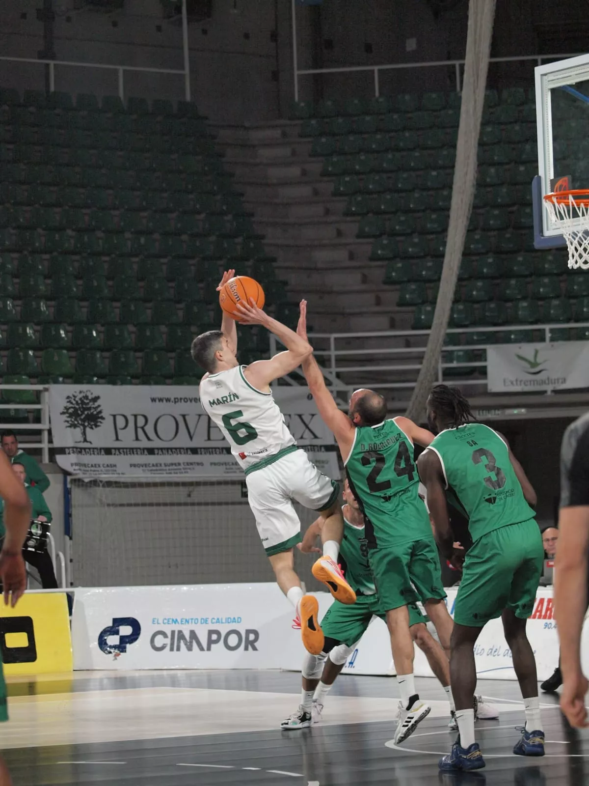 Foto de archivo de un partido del Lobe Huesca.