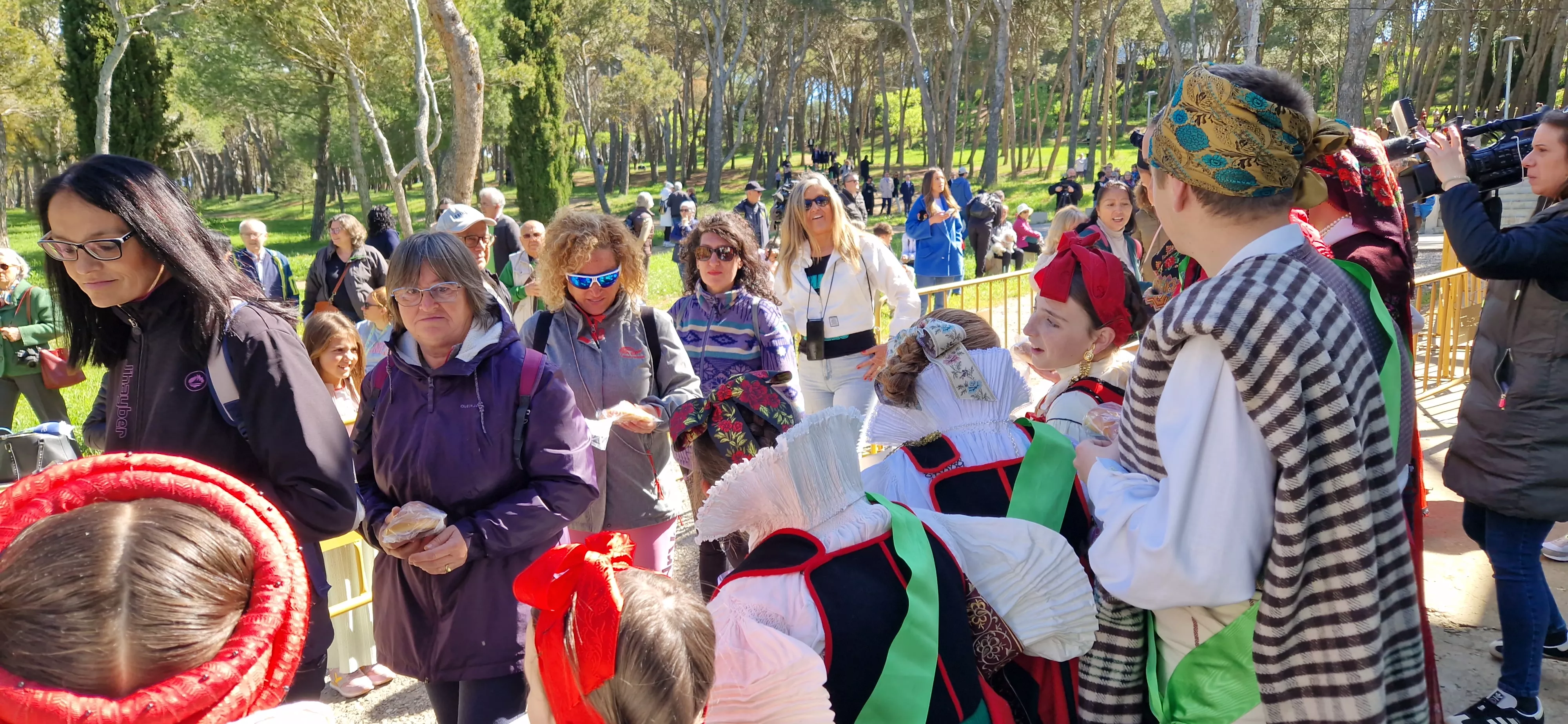 Día de San Jorge en el cerro de Huesca. Foto Myriam Martínez