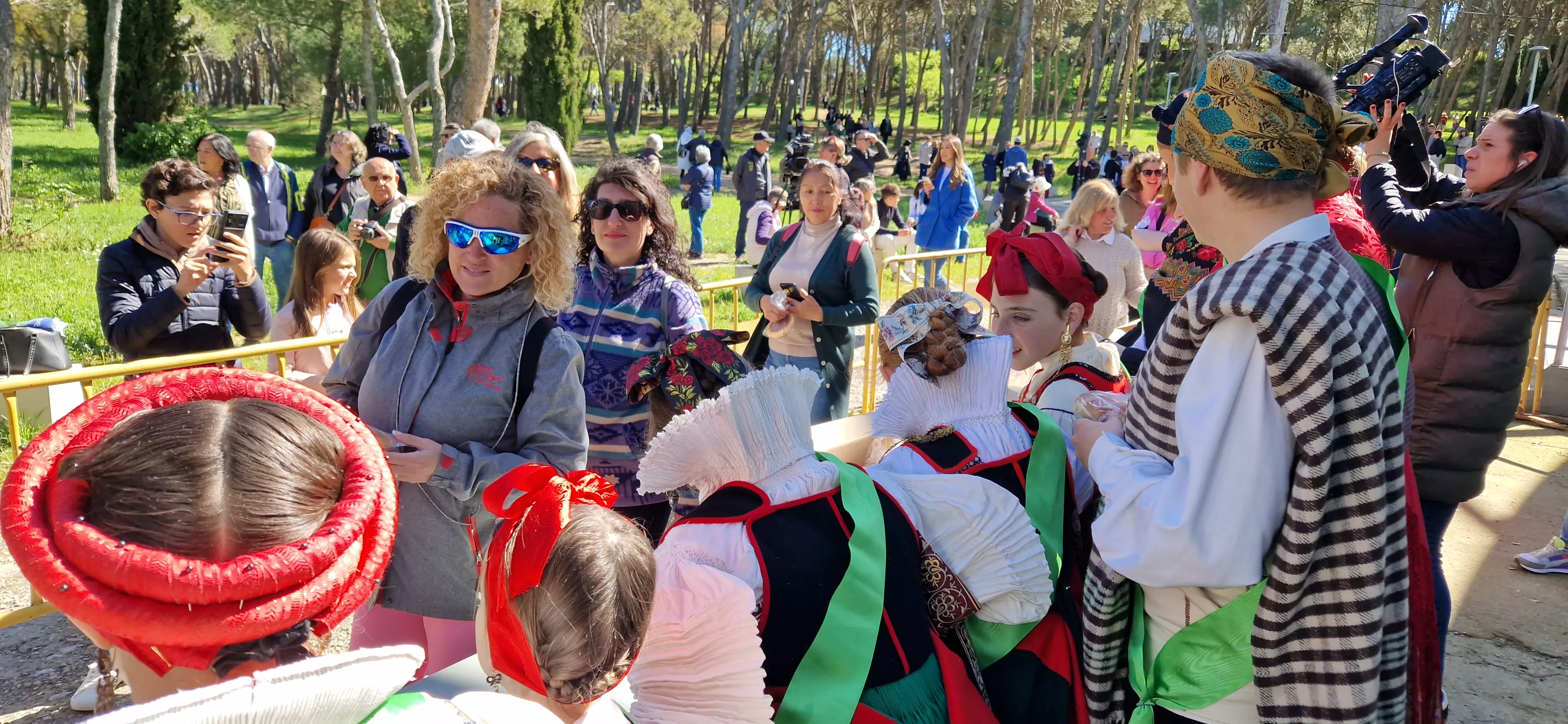 Día de San Jorge en el cerro de Huesca. Foto Myriam Martínez