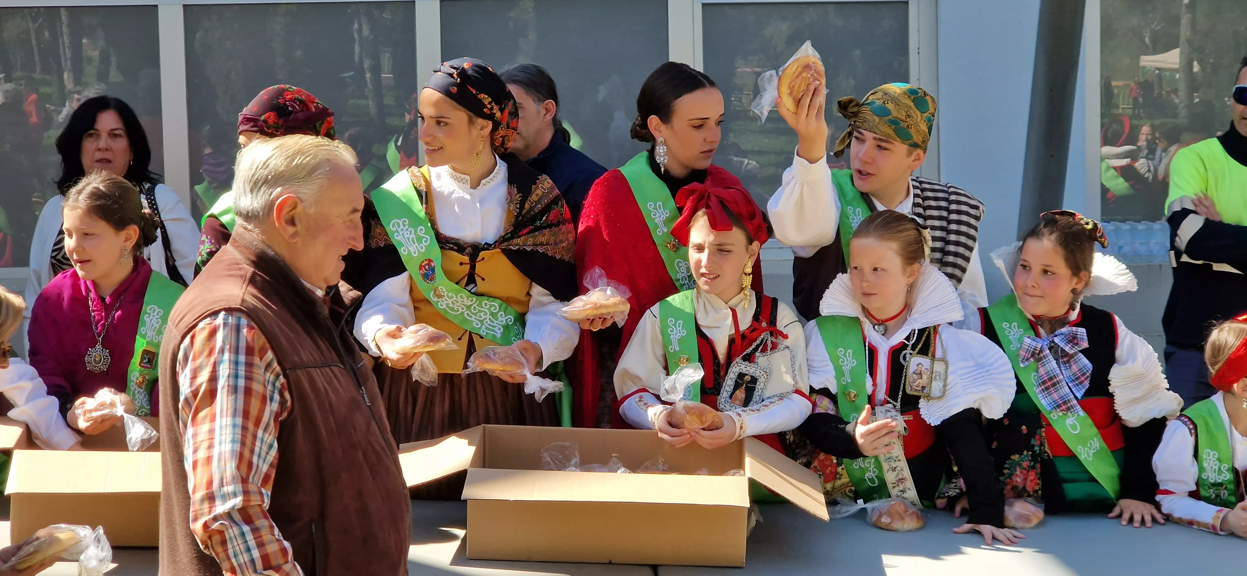 Día de San Jorge en el cerro de Huesca. Foto Myriam Martínez