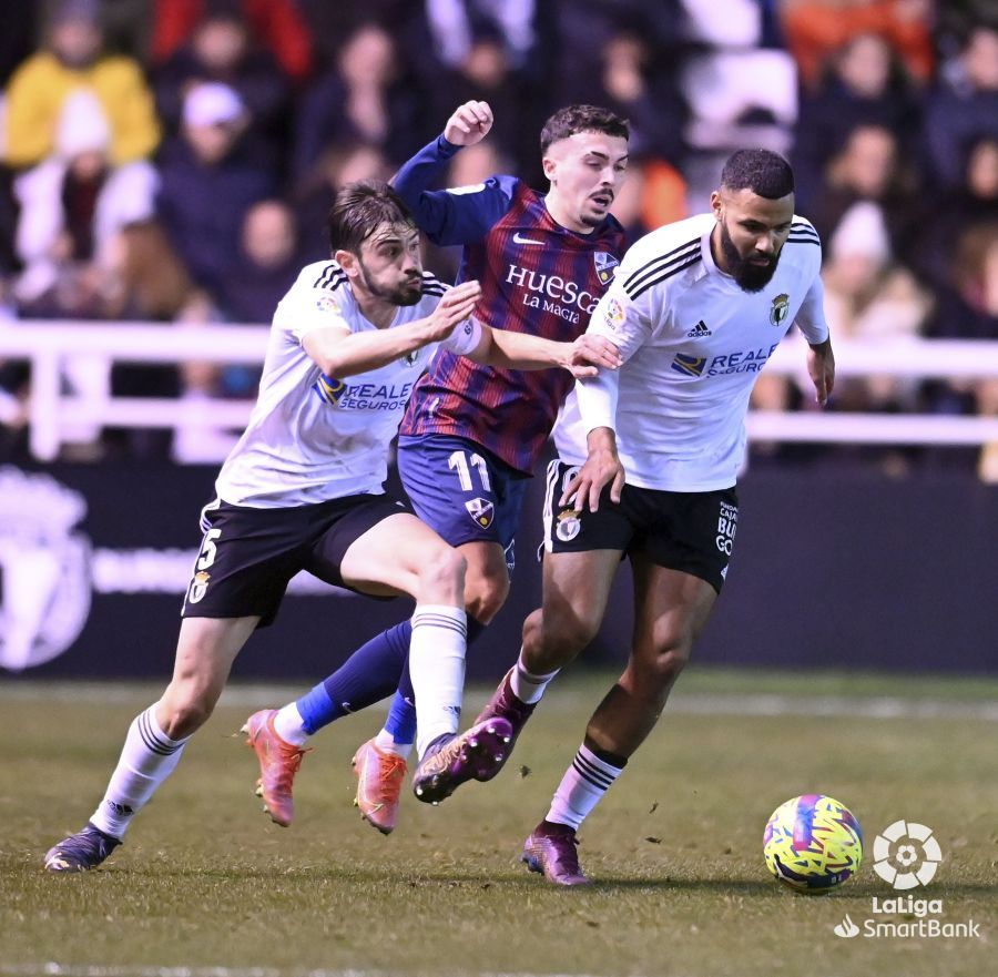 Imágenes del partido Burgos Huesca. Foto La Liga