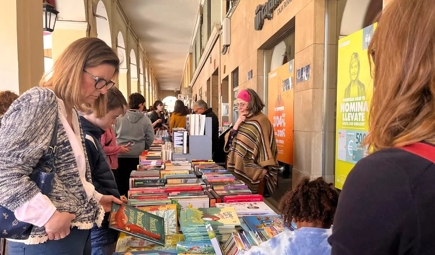 Celebración en Huesca del Día del Libro. Foto Mercedes Manterola