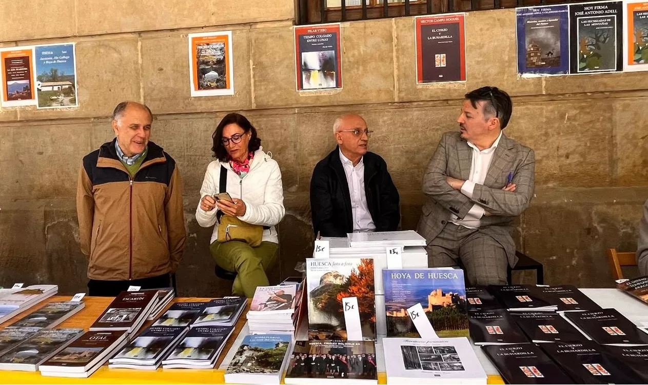 Celebración en Huesca del Día del Libro. Foto Mercedes Manterola