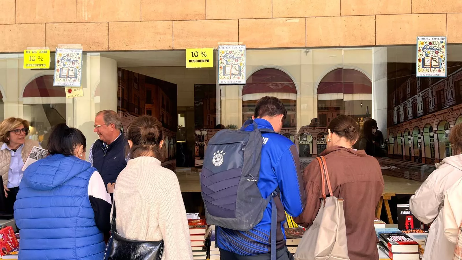 Celebración en Huesca del Día del Libro. Foto Mercedes Manterola