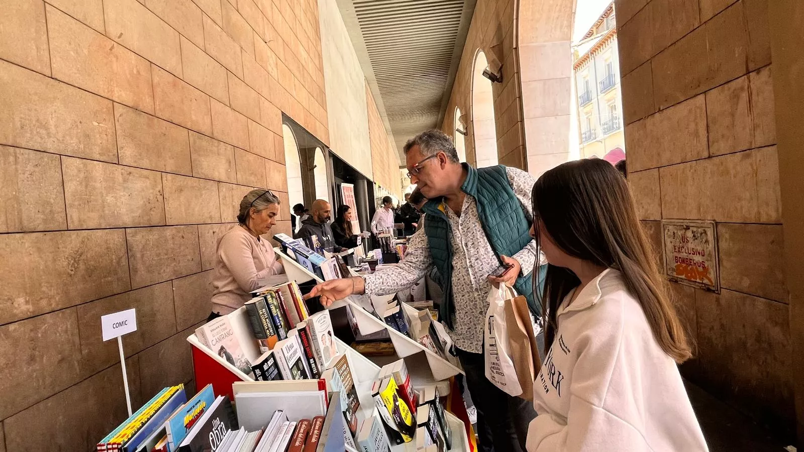 Celebración en Huesca del Día del Libro. Foto Mercedes Manterola