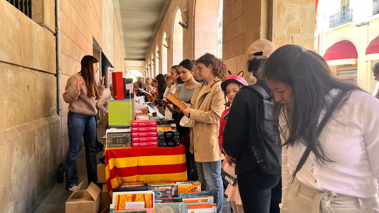 Celebración en Huesca del Día del Libro. Foto Mercedes Manterola