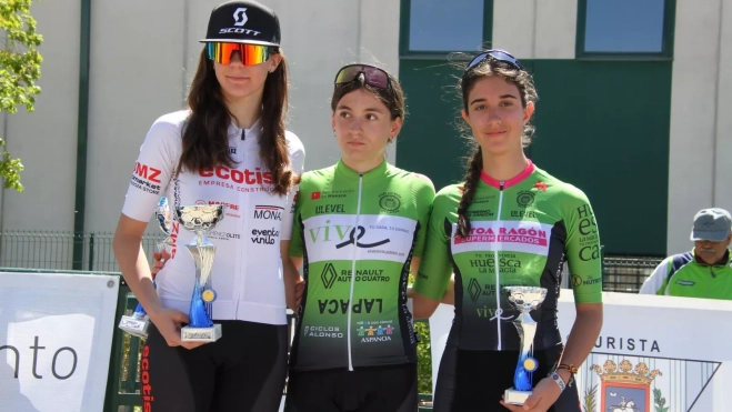 Podio cadete femenino. Foto Carlos Neofato 