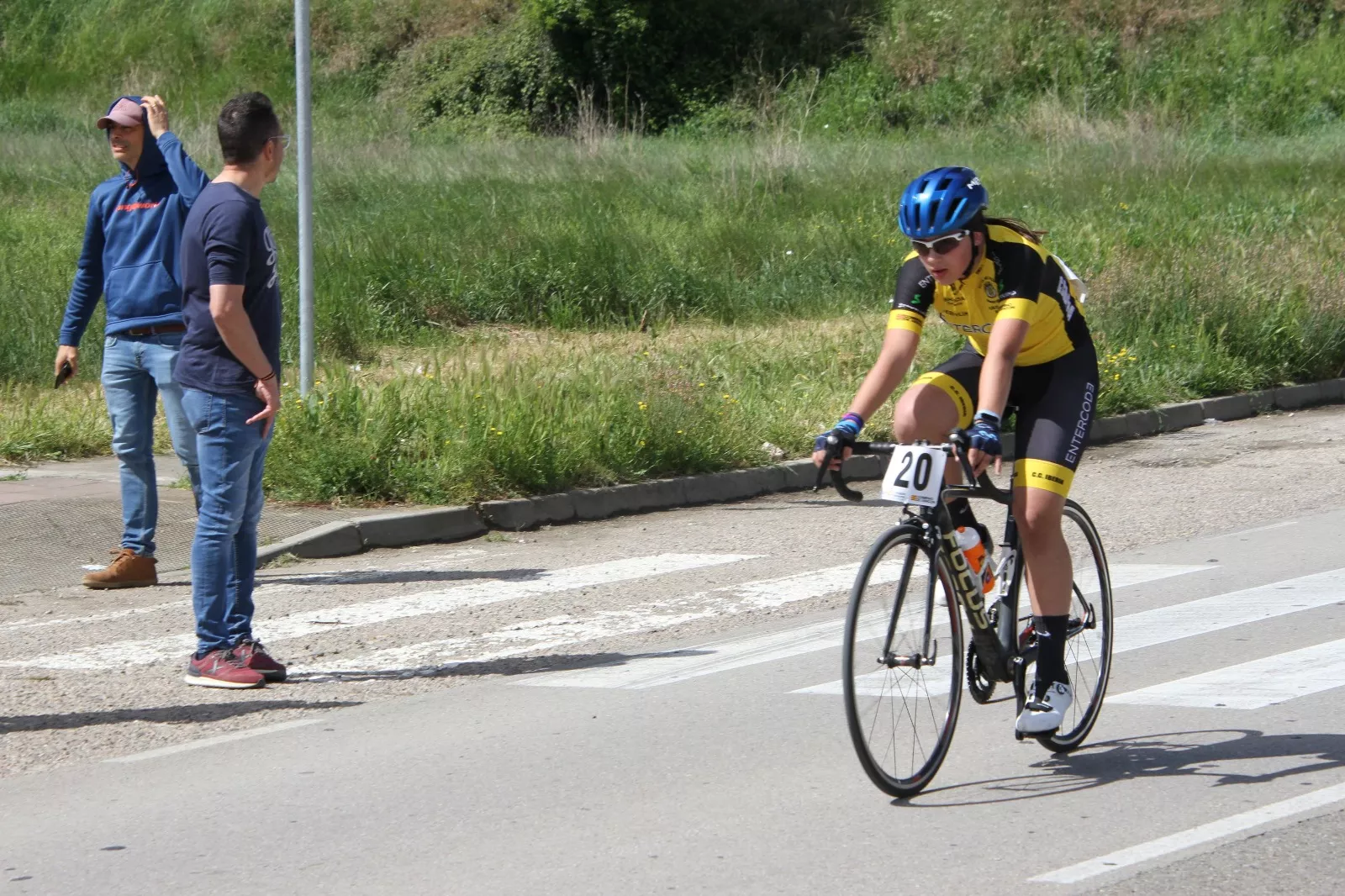 Trofeo San Jorge Ciclismo Escuelas y Cadetes. Foto Carlos Neofato