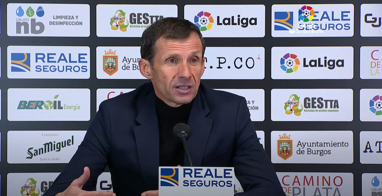 Cuco Ziganda, entrenador del Huesca.