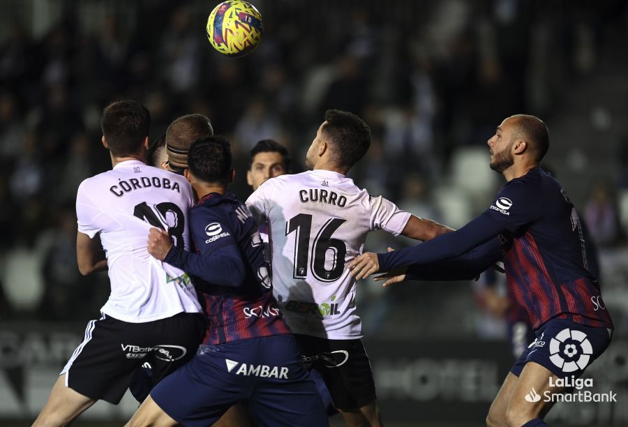 La acción fatal del 1-1, todo un sainete al que sólo le ha faltado música de Los Payasos de la Tele. Cuco ha de tomar nota