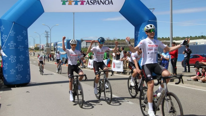 Trofeo San Jorge Ciclismo Escuelas y Cadetes. Foto Carlos Neofato 