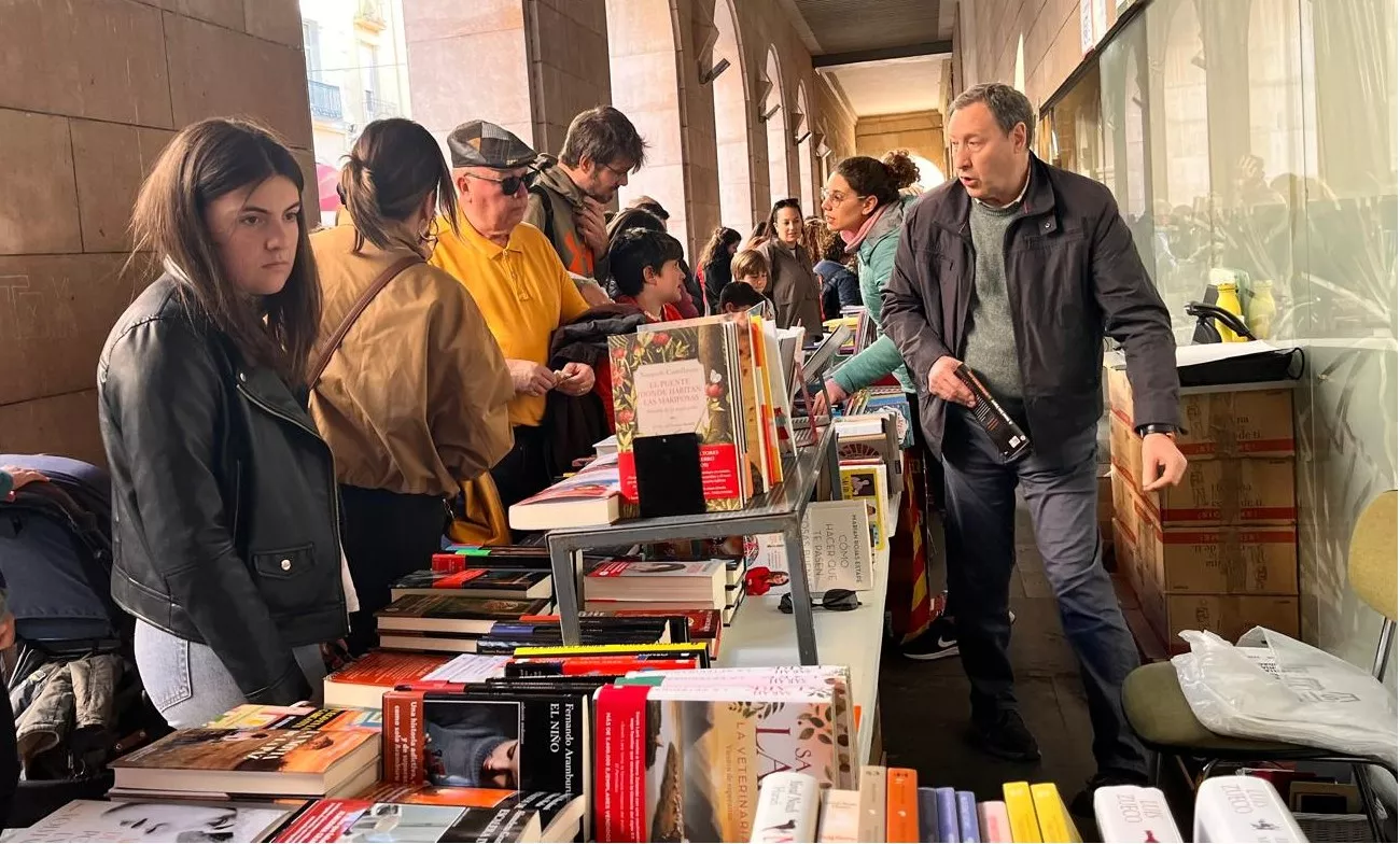 Celebración en Huesca del Día del Libro. Foto Mercedes Manterola