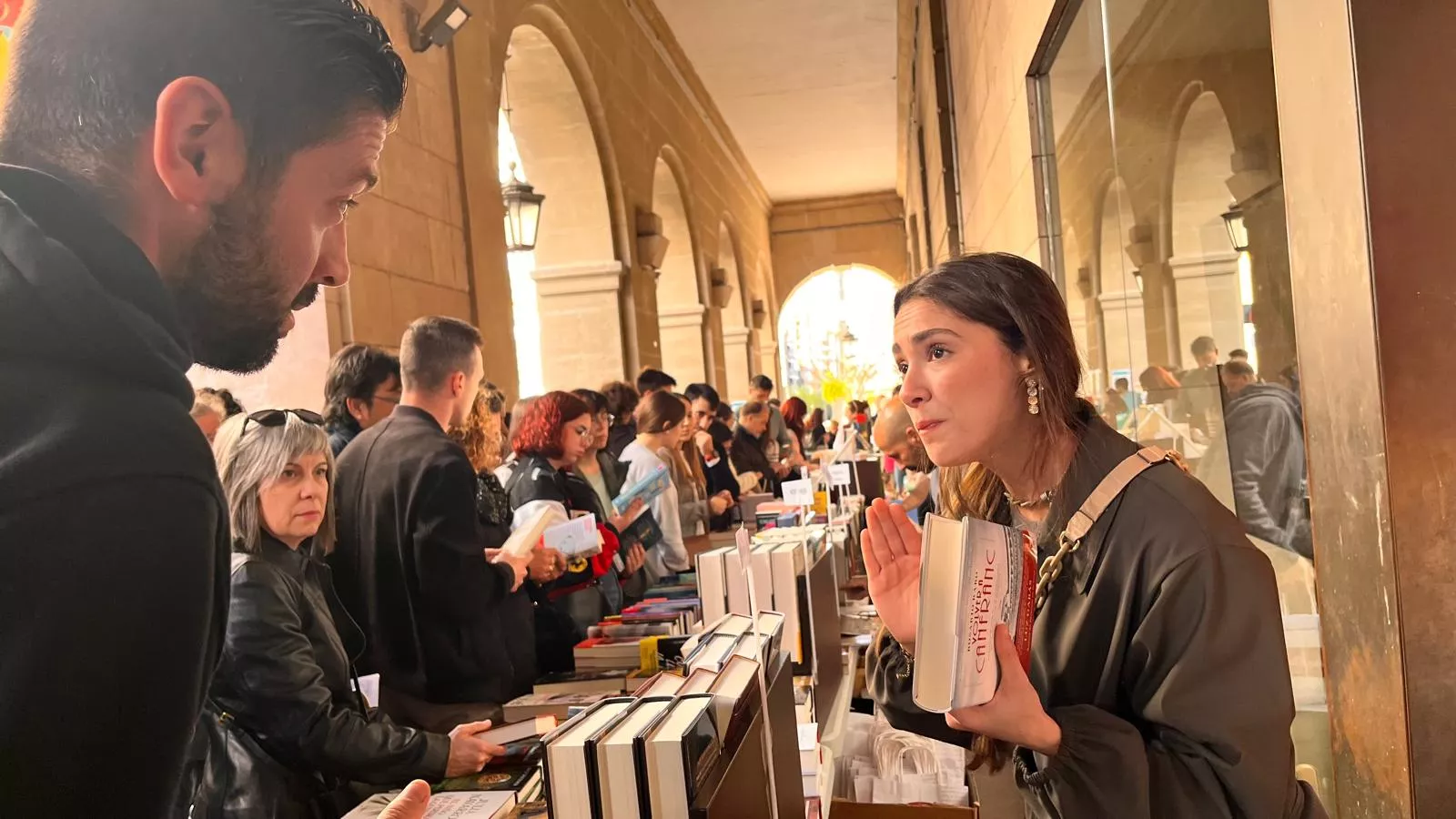 Celebración en Huesca del Día del Libro. Foto Mercedes Manterola