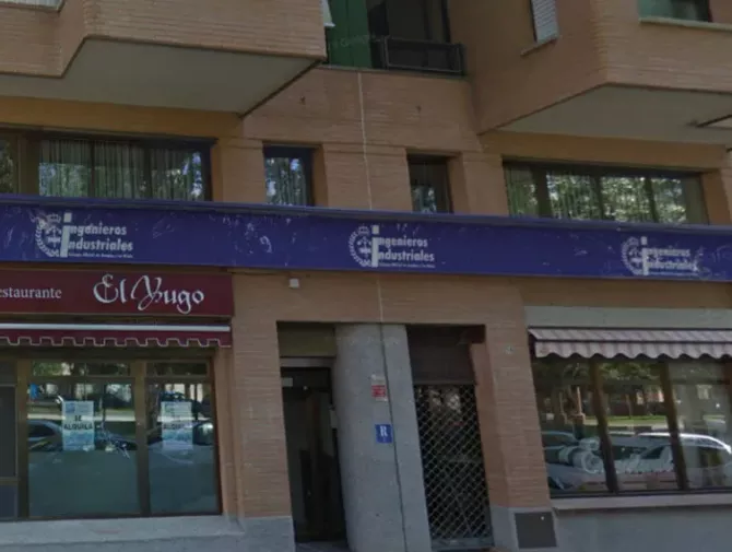Sede del colegio de Ingenieros Industriales en la Plaza de Andalucía de Huesca