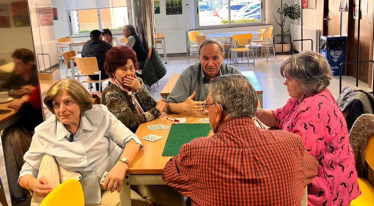 Hogar de Personas Mayores de Huesca el Día de San Jorge. Foto Mercedes Manterola