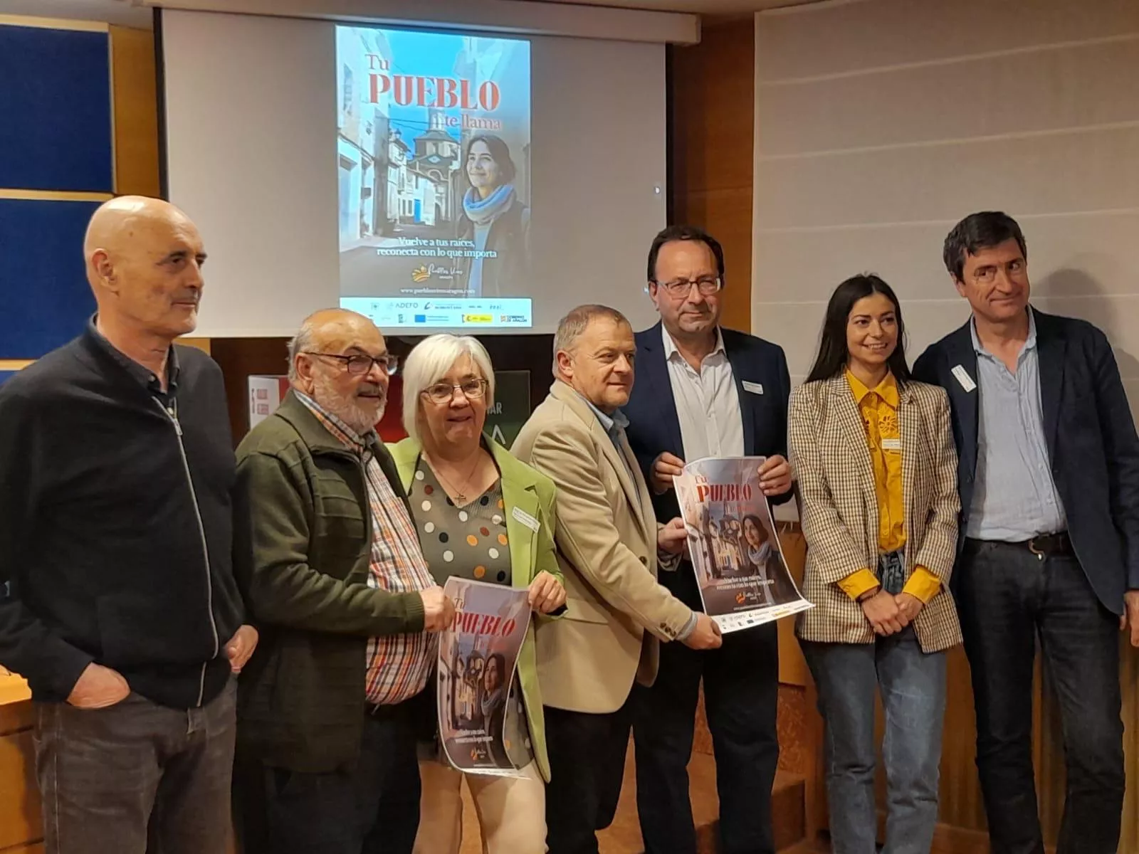 Asistentes a la presentación de la campaña Tu Pueblo Te llama