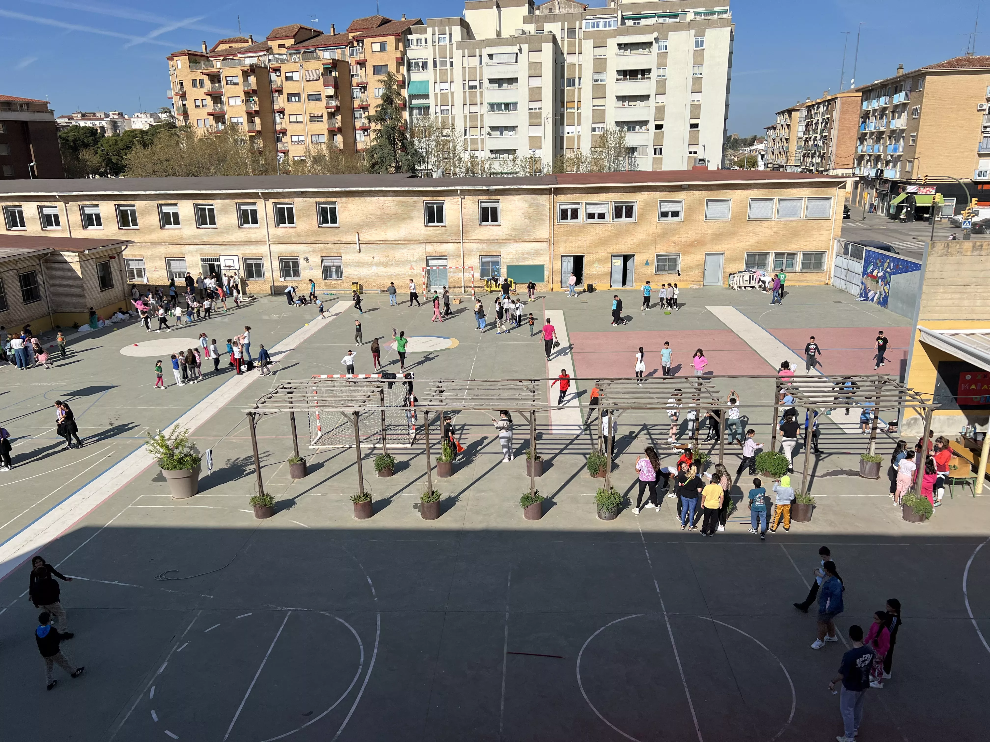 Verdes Equo reclama adaptar los colegios de Huesca a la realidad climática.