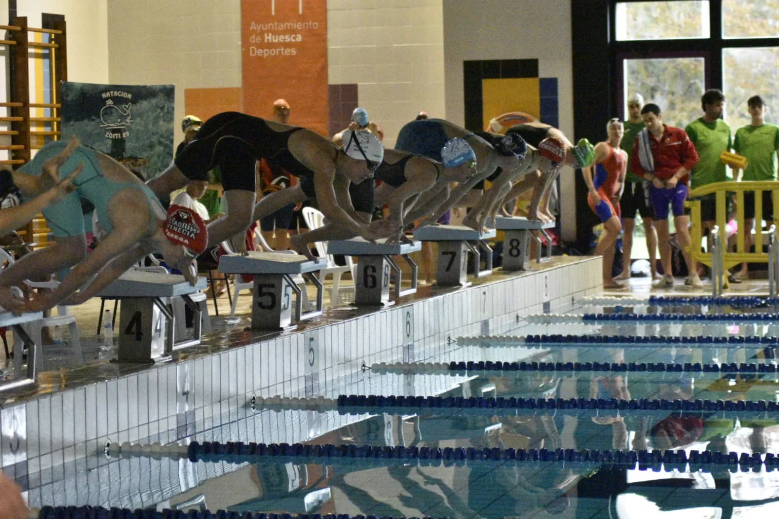 Imagen de la edición pasada. El Trofeo Ciudad de Huesca de Natación acogerá a más de 400 deportistas.