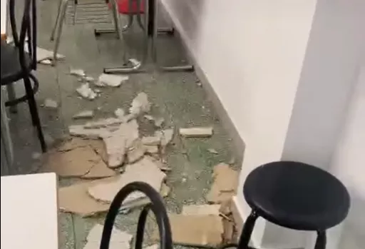 Desperfectos en el local de la Asociación de Vecinos del Barrio de Santiago.