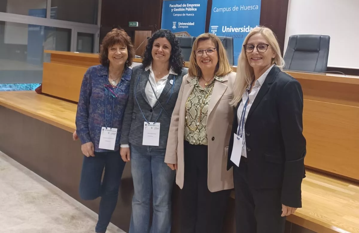 Marta Liesa, junto a Izarbe Galindo, Rosa Magallón y Marcela Amestoy. 
