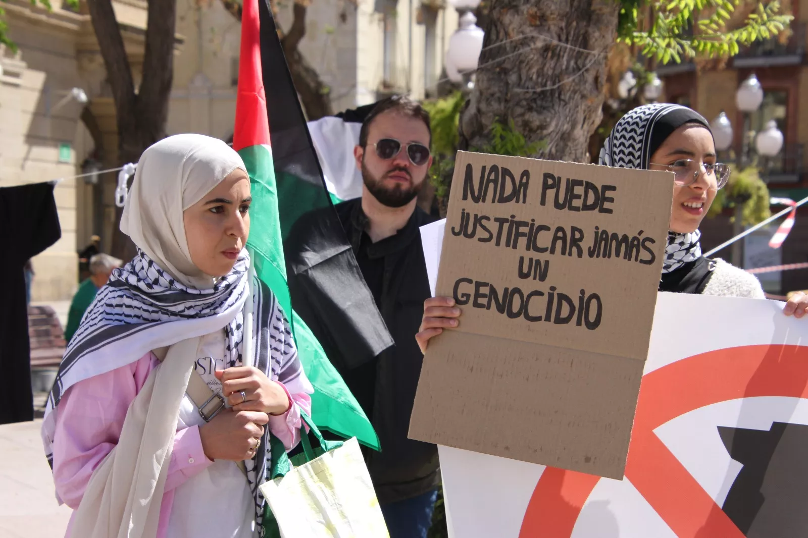 Nueva concentración a favor de Palestina en Huesca. Foto Carlos Neofato