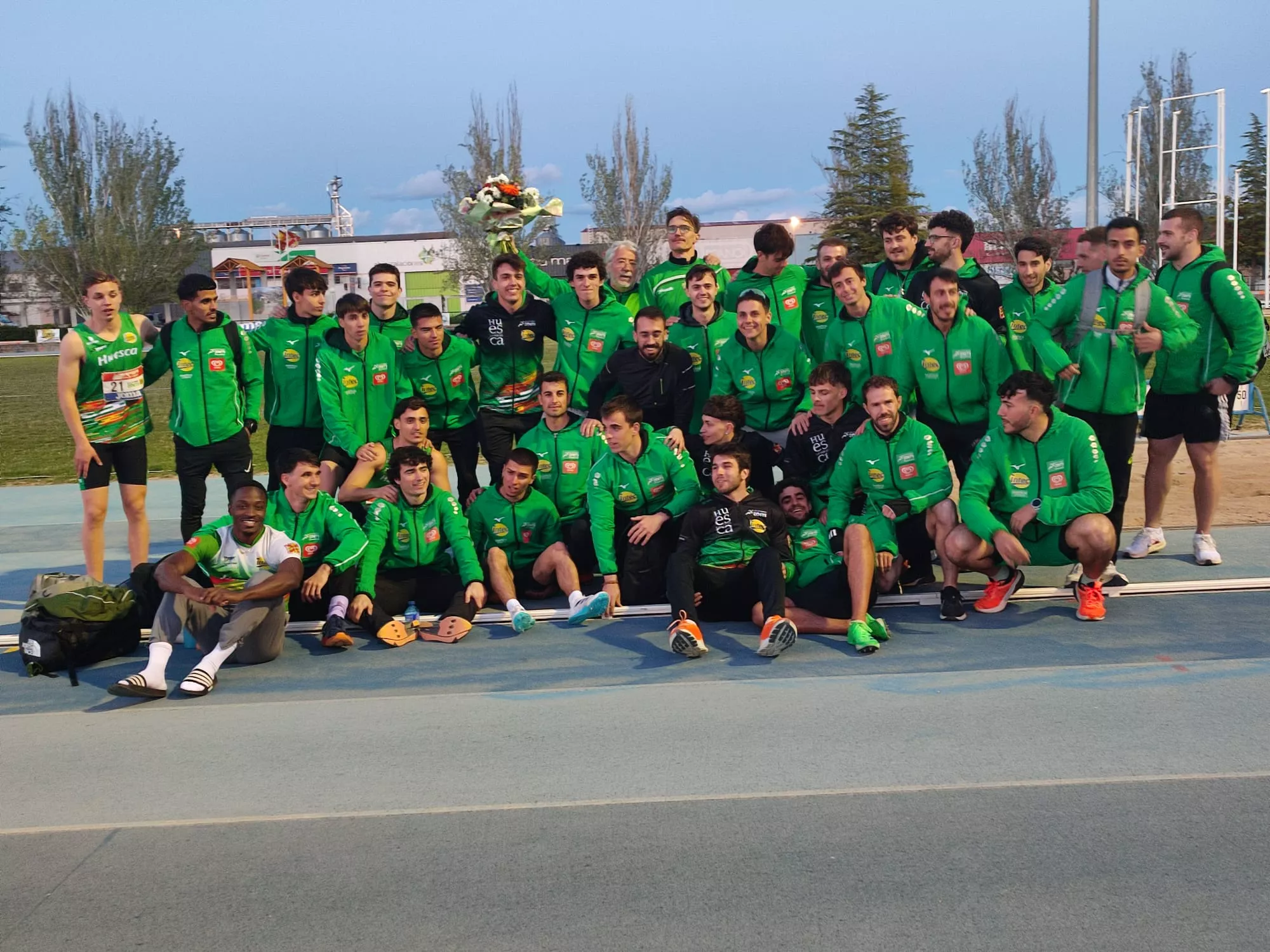 La foto de familia al final de la jornada.