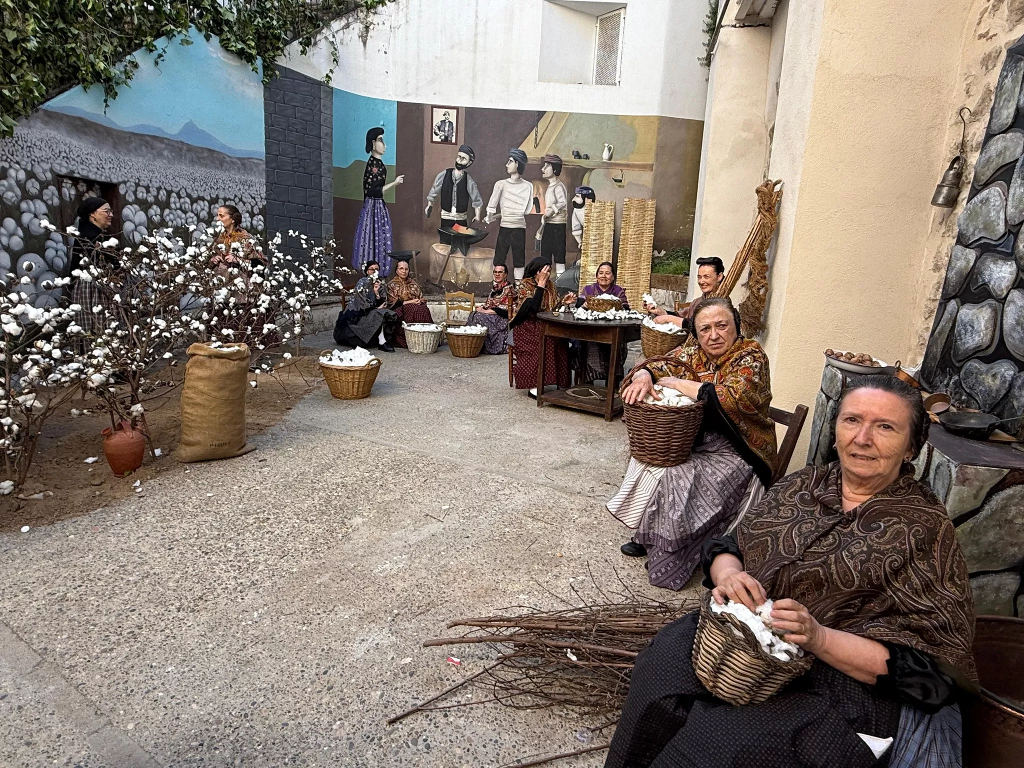Fraga revive sus tradiciones con música, rondas y emoción antes del Día de la Faldeta.