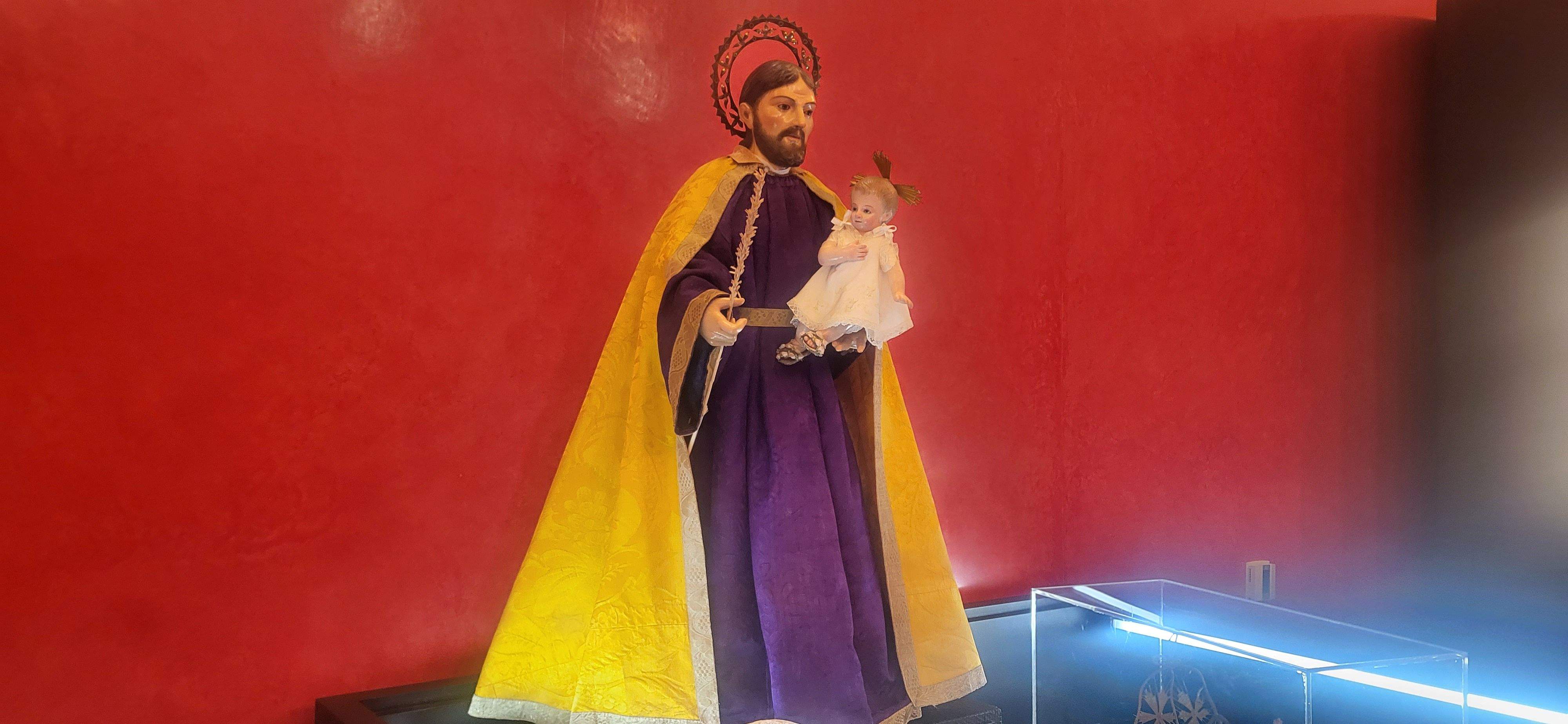 Imágenes de la exposición de tallas del Niño Jesús Un mozardet como un sol”. Foto Myriam Martínez 