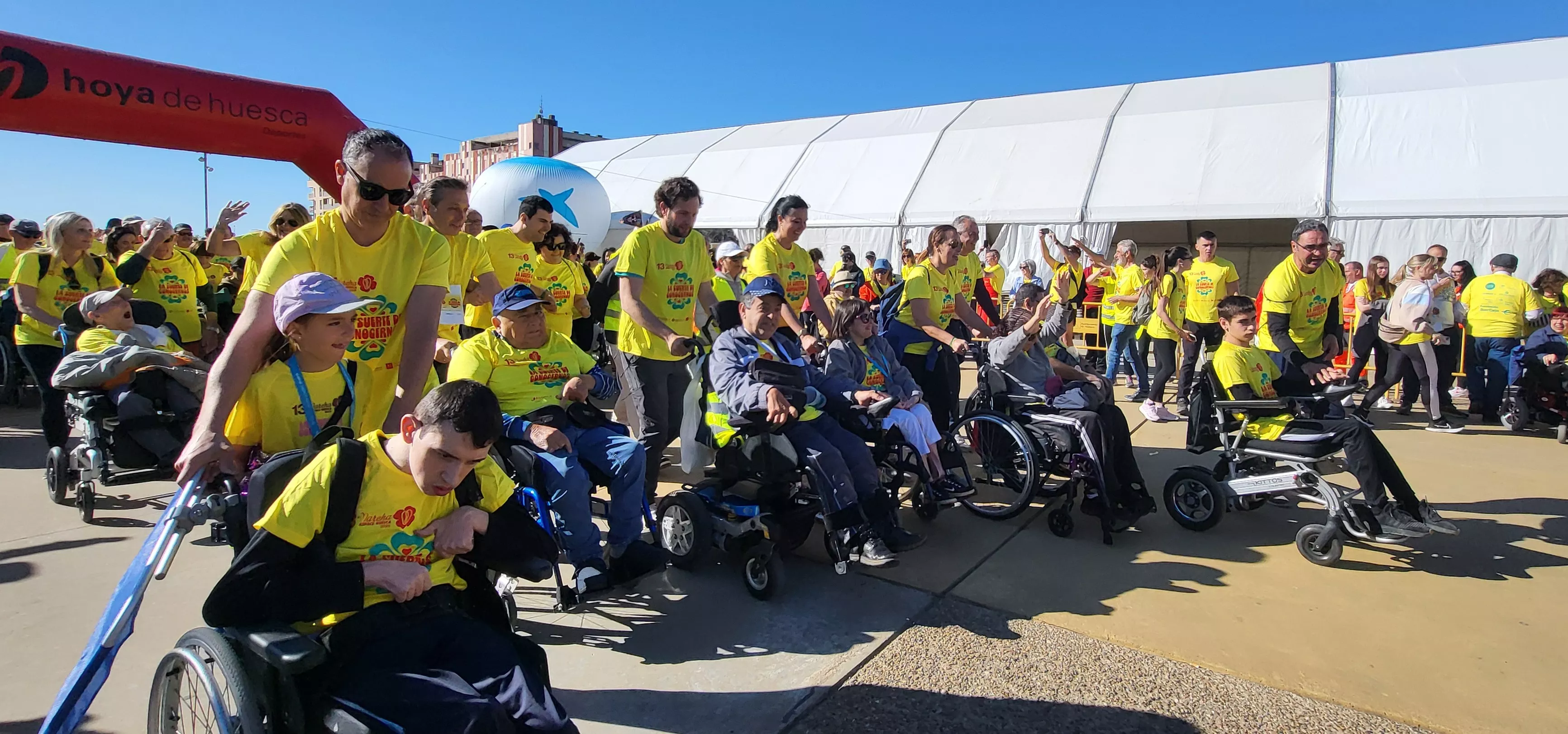 Salida de la XIII Marcha Aspace Huesca. Foto Mercedes Manterola