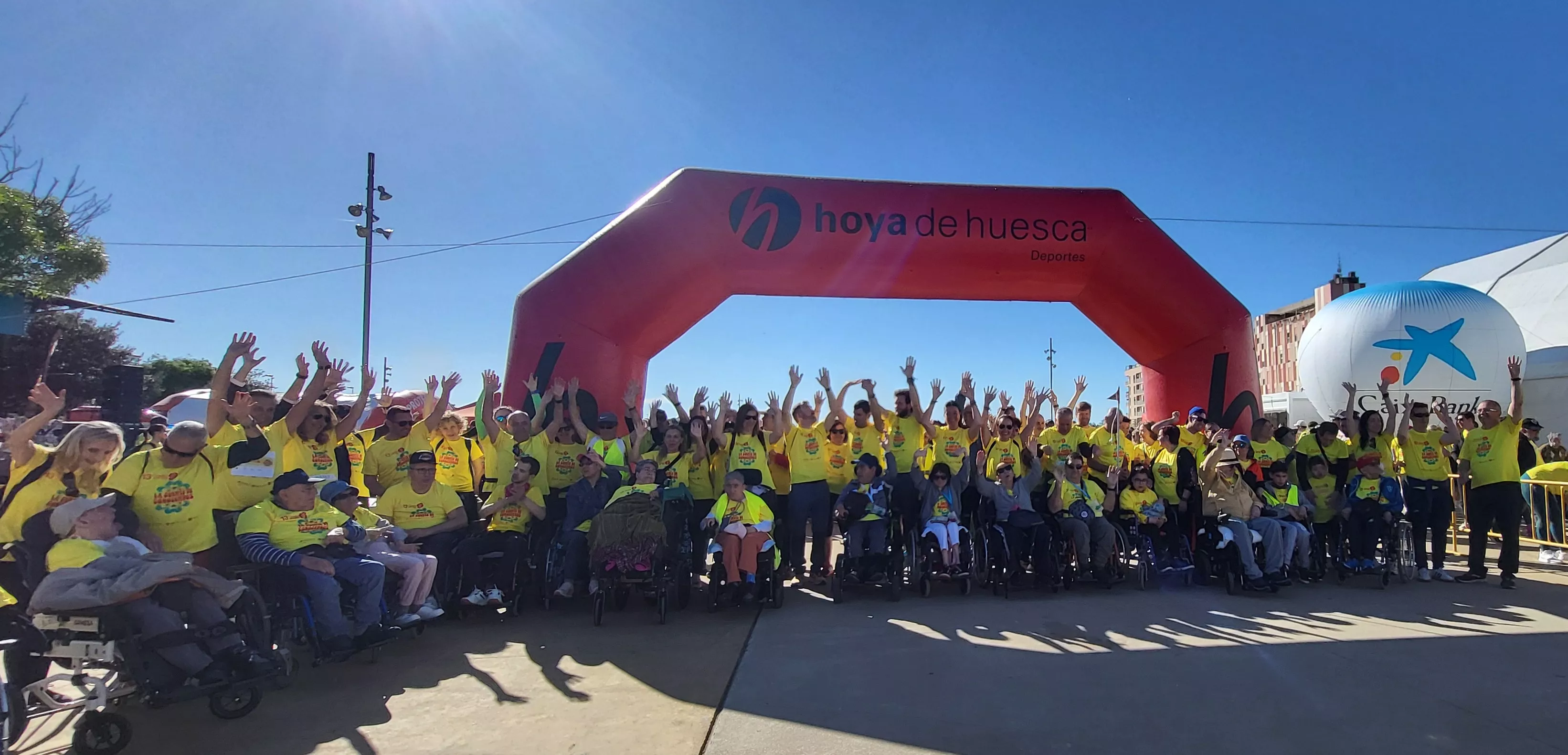 Salida de la XIII Marcha Aspace Huesca. Foto Mercedes Manterola
