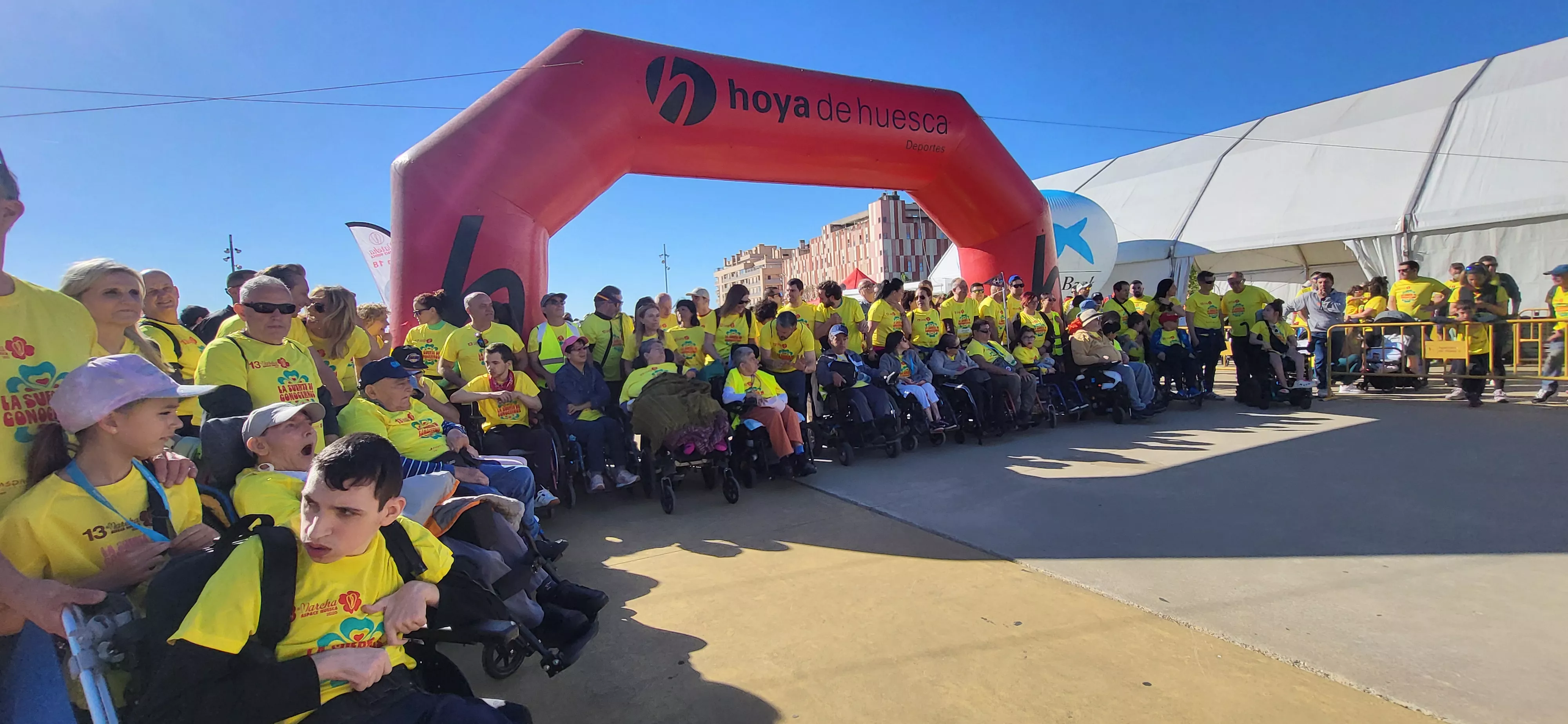 Salida de la XIII Marcha Aspace Huesca. Foto Mercedes Manterola