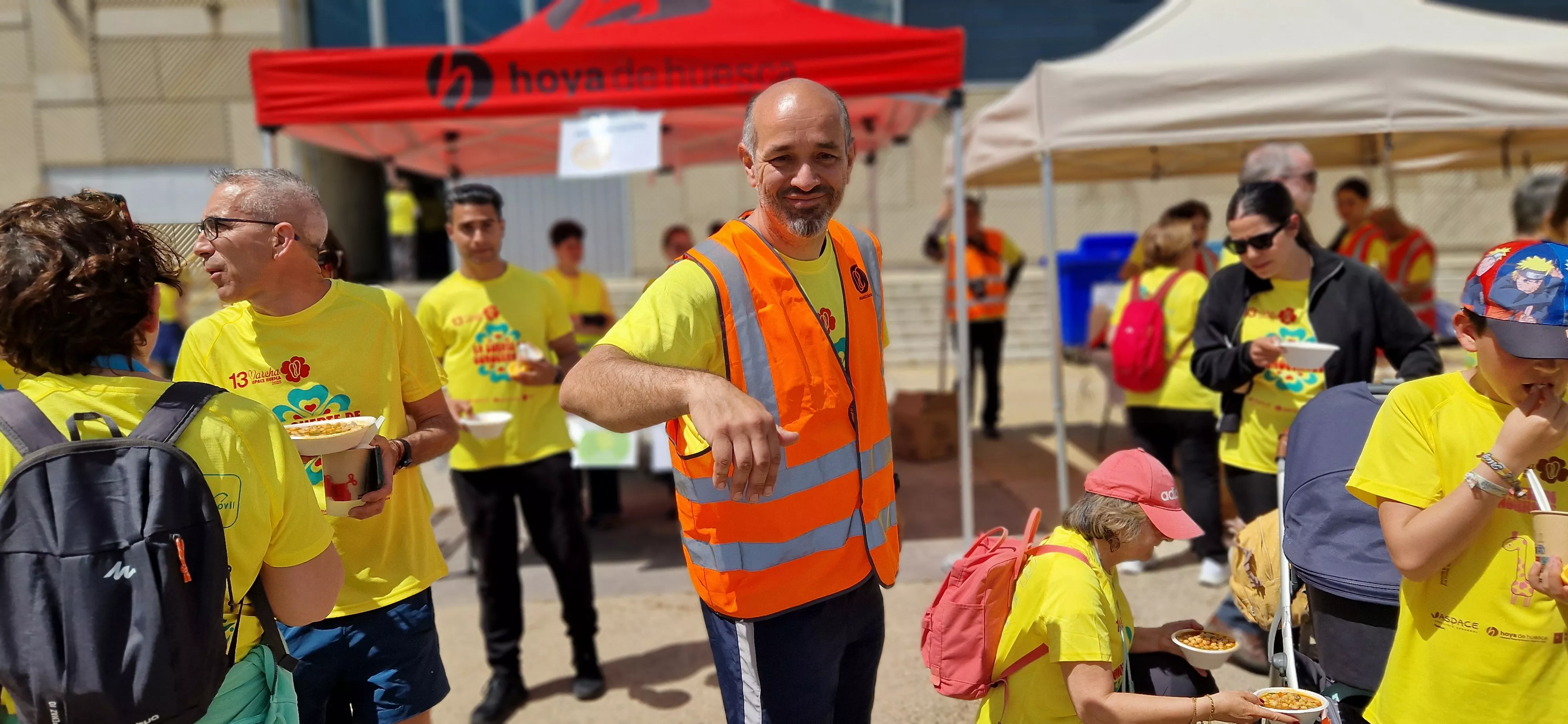 Comida de la 13 Marcha Aspace Huesca. Foto Myriam Martínez 
