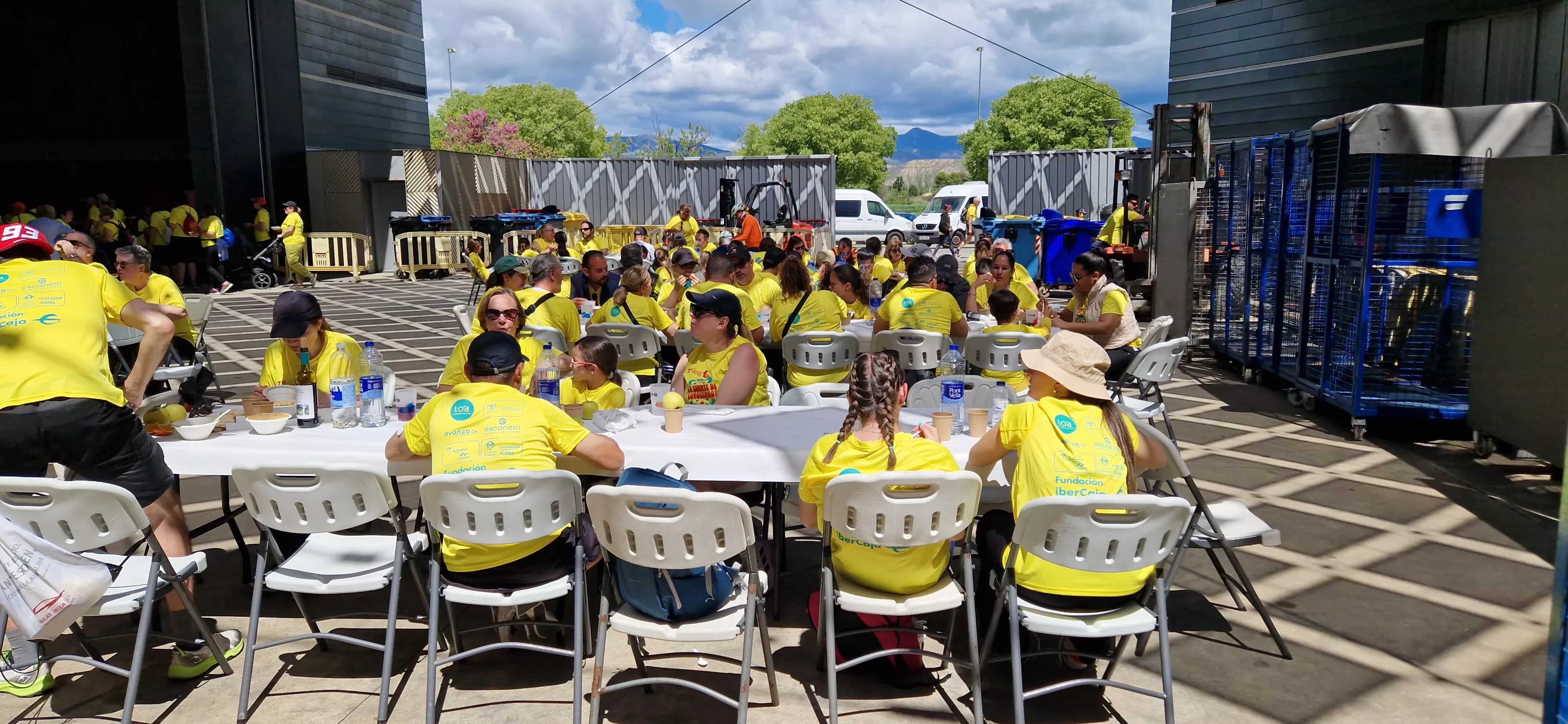 Comida de la 13 Marcha Aspace Huesca. Foto Myriam Martínez 