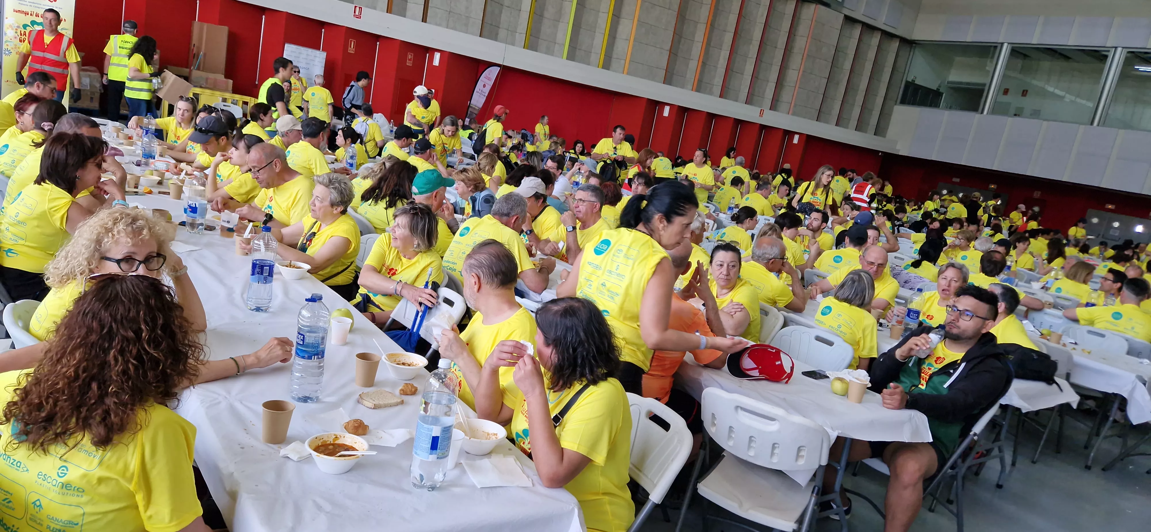 Comida de la 13 Marcha Aspace Huesca. Foto Myriam Martínez 