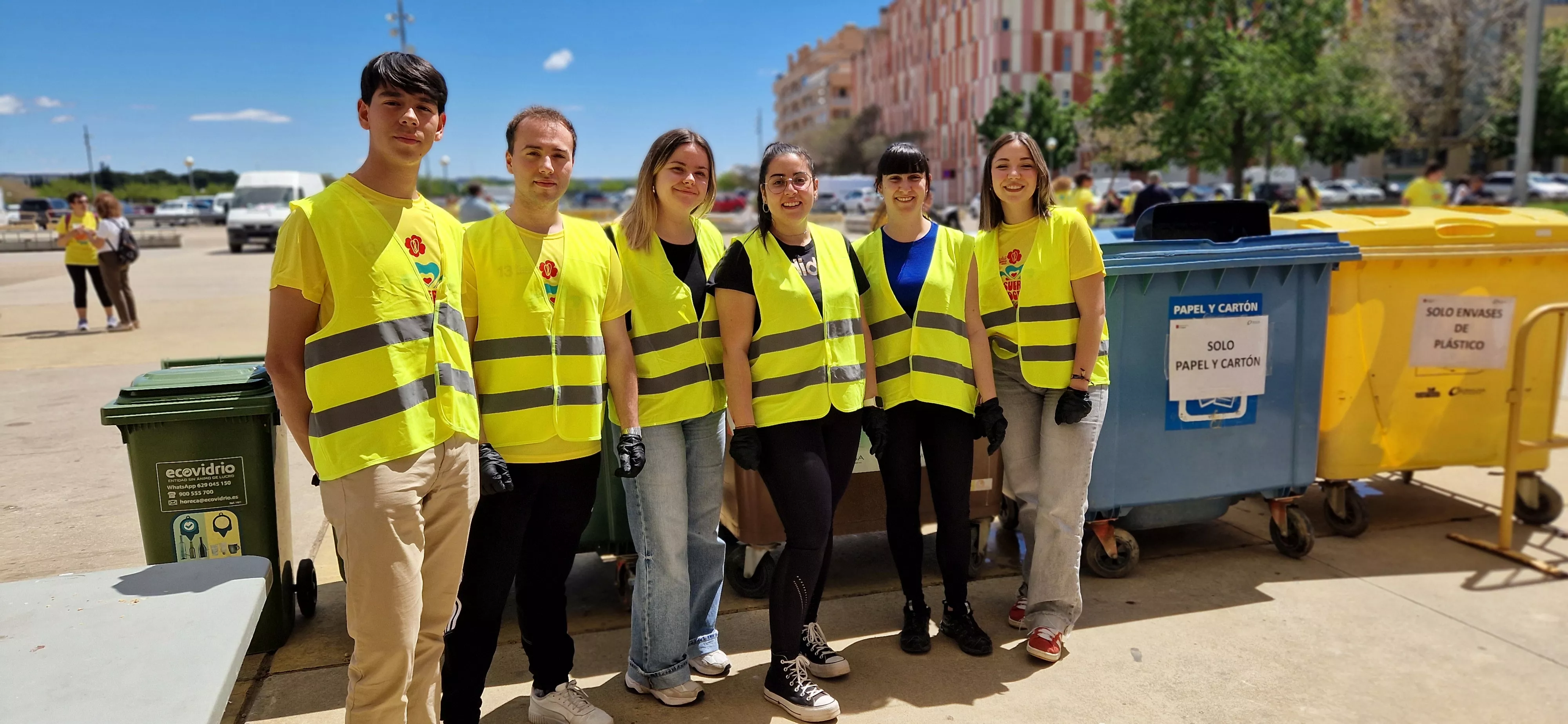Estudiantes del Grado de Ciencias Ambientales de la Escuela Politécnica de Huesca. Foto Myriam Martínez