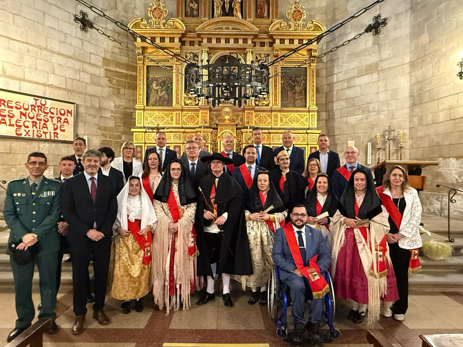 Día de la Faldeta en Fraga con 2.000 fragatinos en el desfile