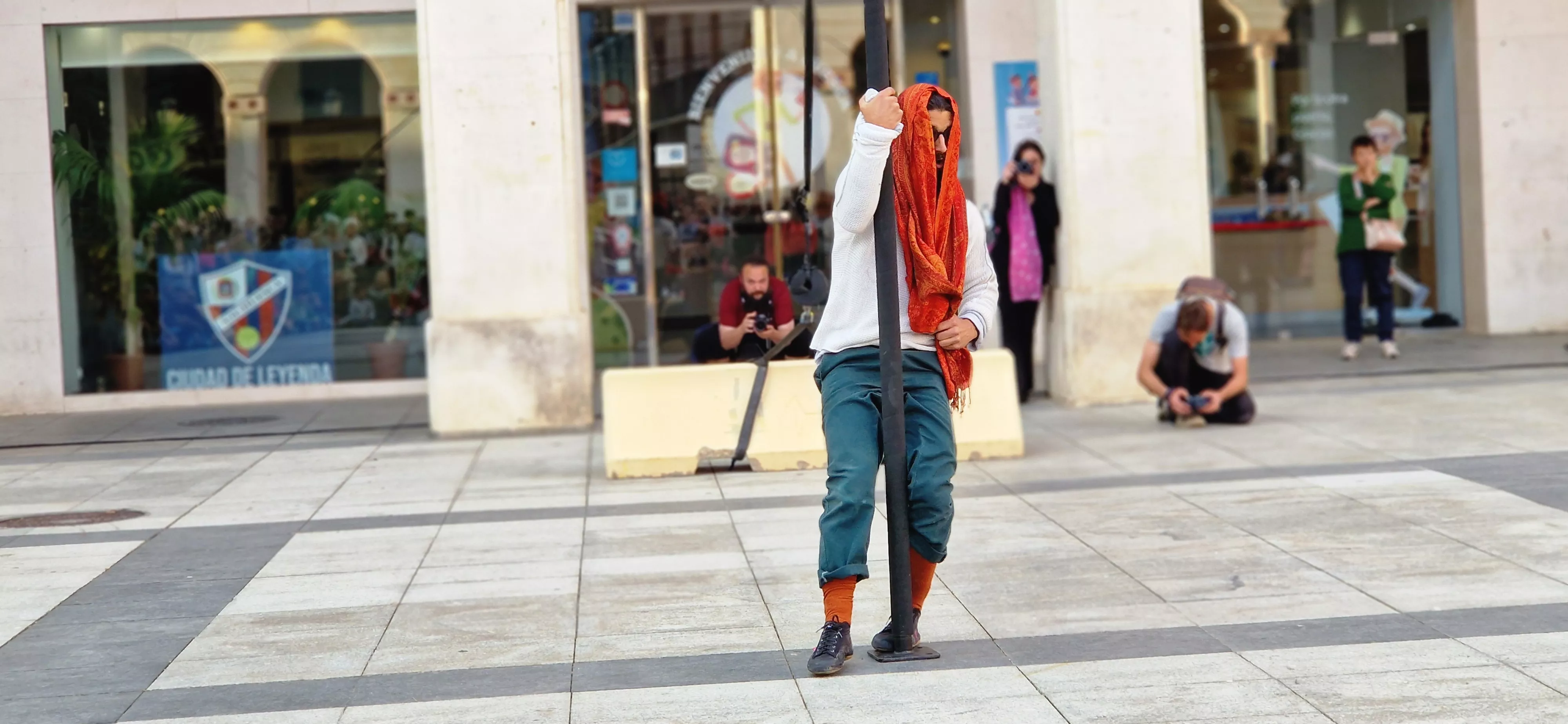 Festival de circo “Caminando por las nubes” en la plaza López Allué de Huesca. Foto Myriam Martínez