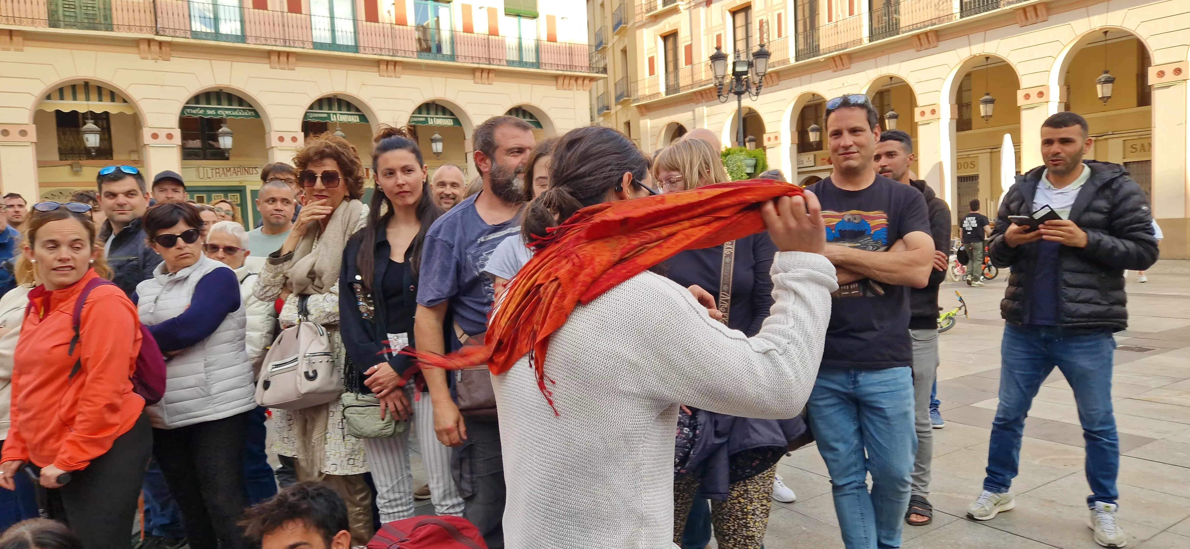 Festival de circo “Caminando por las nubes” en la plaza López Allué de Huesca. Foto Myriam Martínez