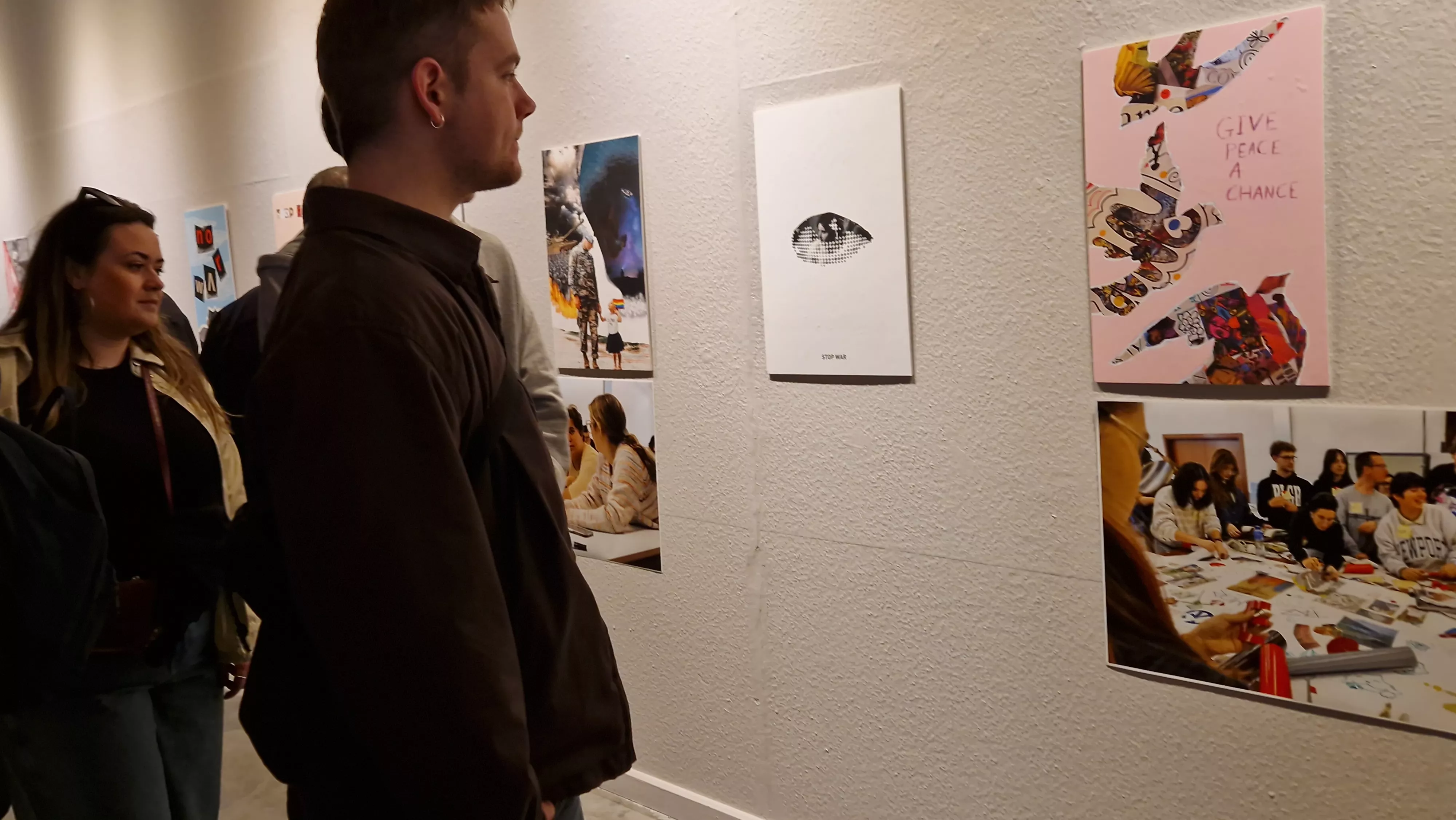  Inauguración de la exposición “Diseño activista por la paz” de Diversario 2025. Foto Myriam Martínez 