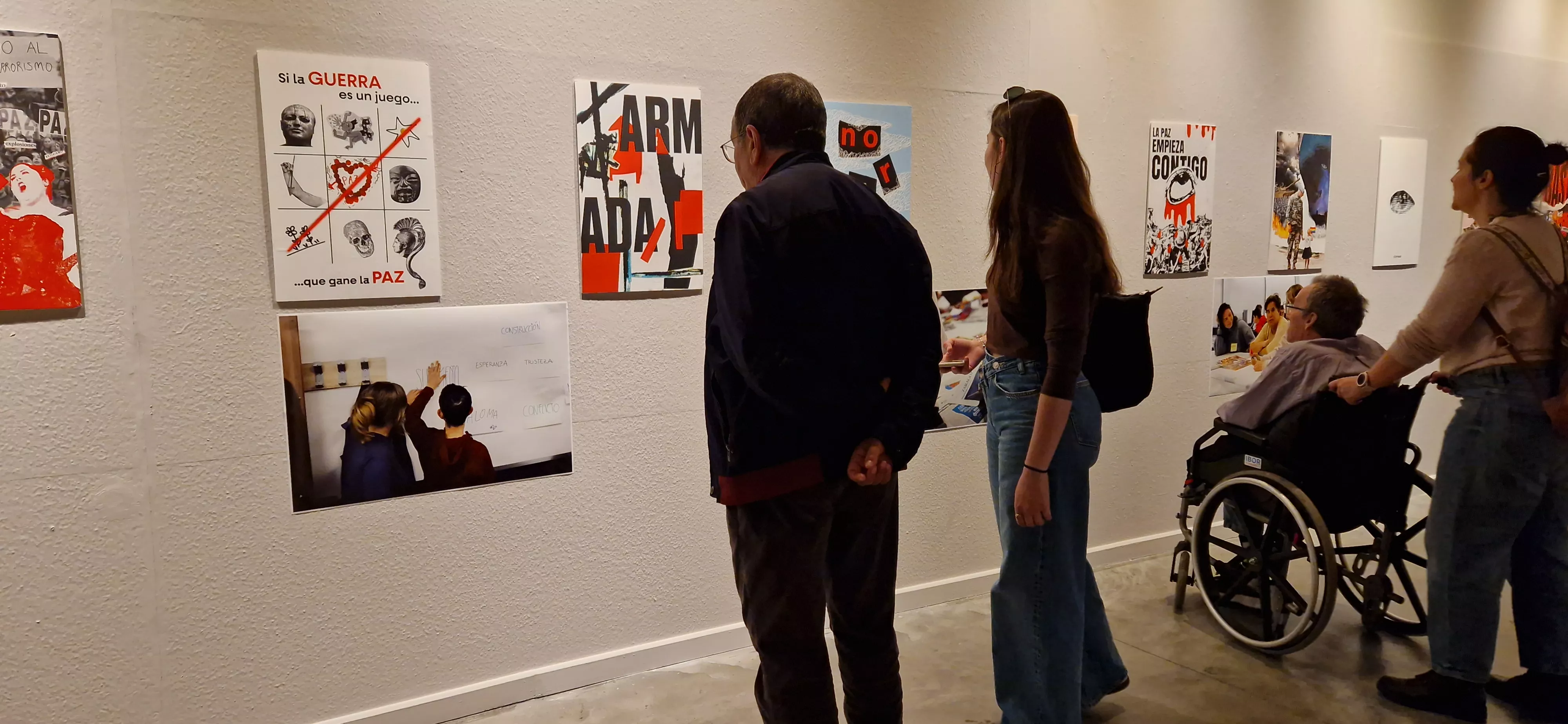  Inauguración de la exposición “Diseño activista por la paz” de Diversario 2025. Foto Myriam Martínez 