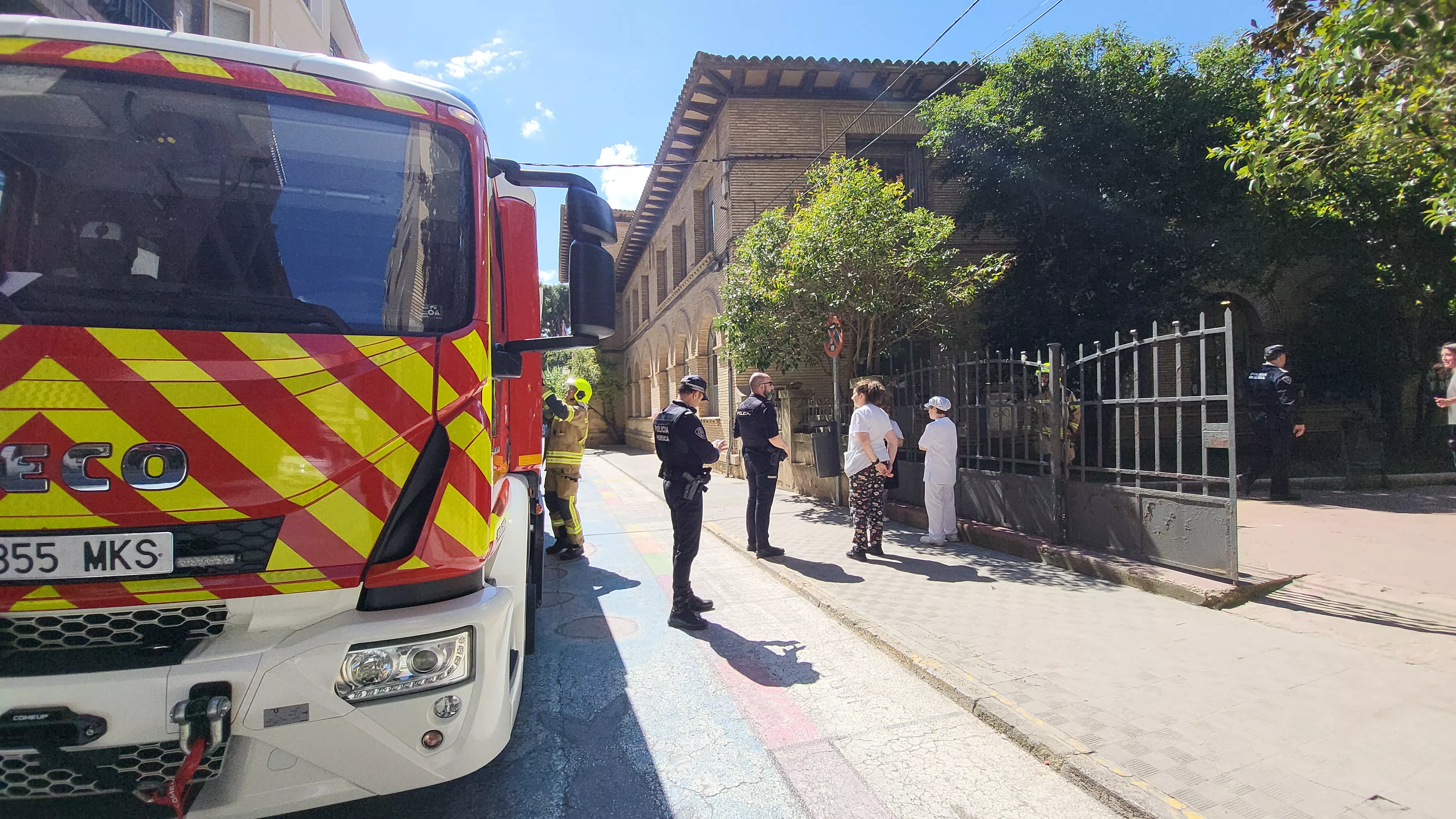 Incidencia en el colegio El Parque al volver la luz tras el apagón. Foto Mercedes Manterola