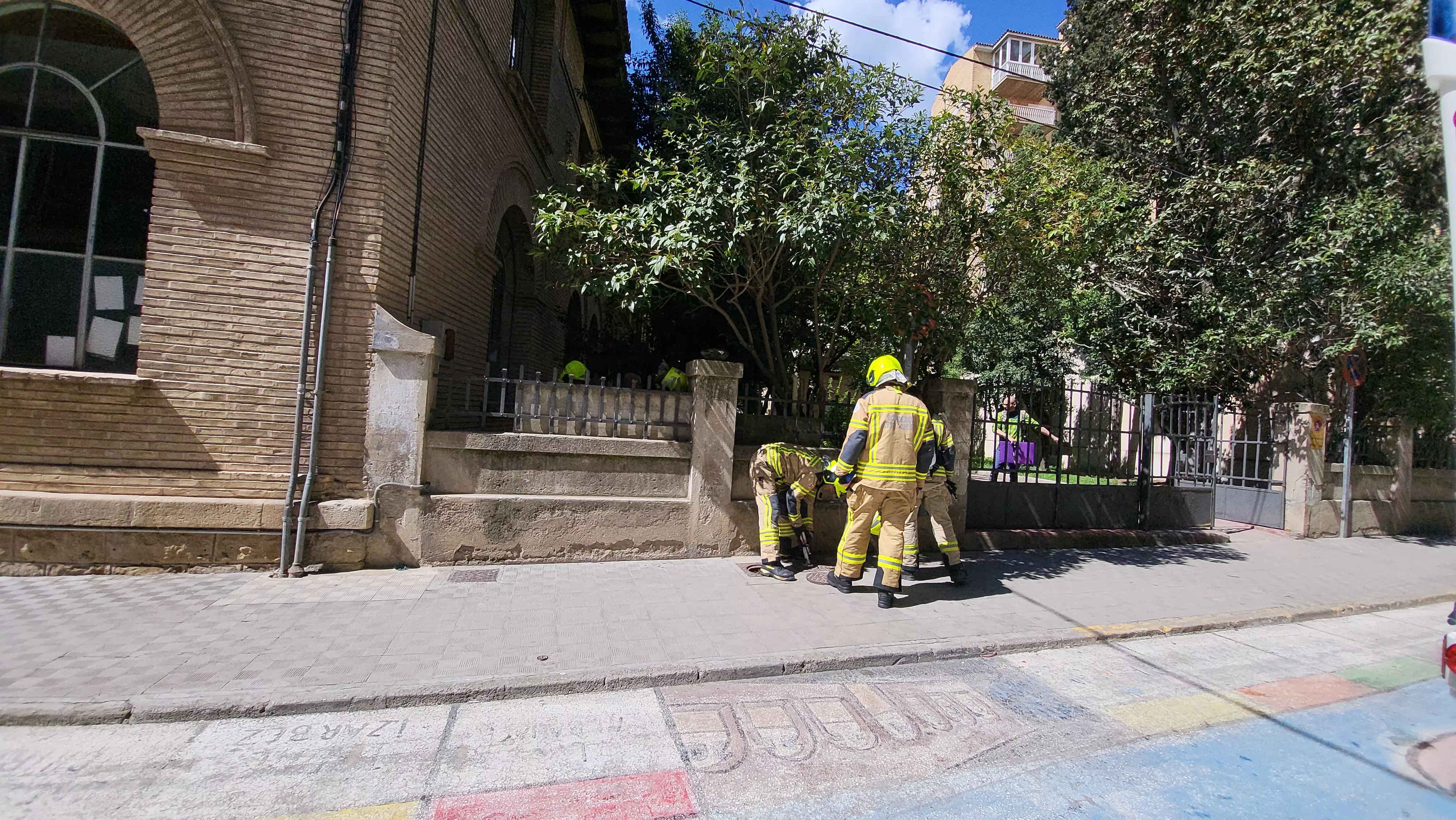 Incidencia en el colegio El Parque al volver la luz tras el apagón. Foto Mercedes Manterola