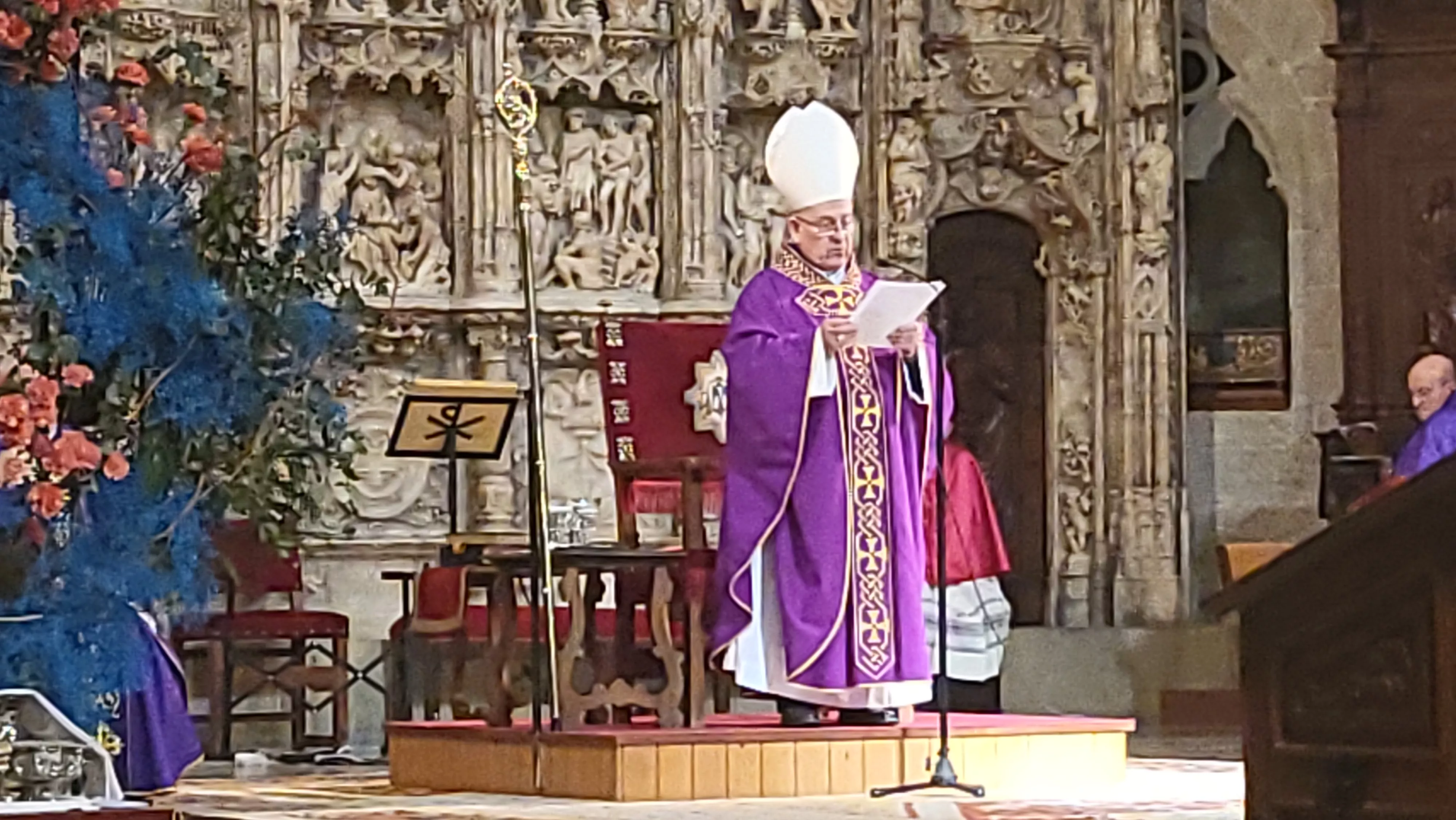 Misa Funeral por el Papa Francisco en la Catedral de Huesca