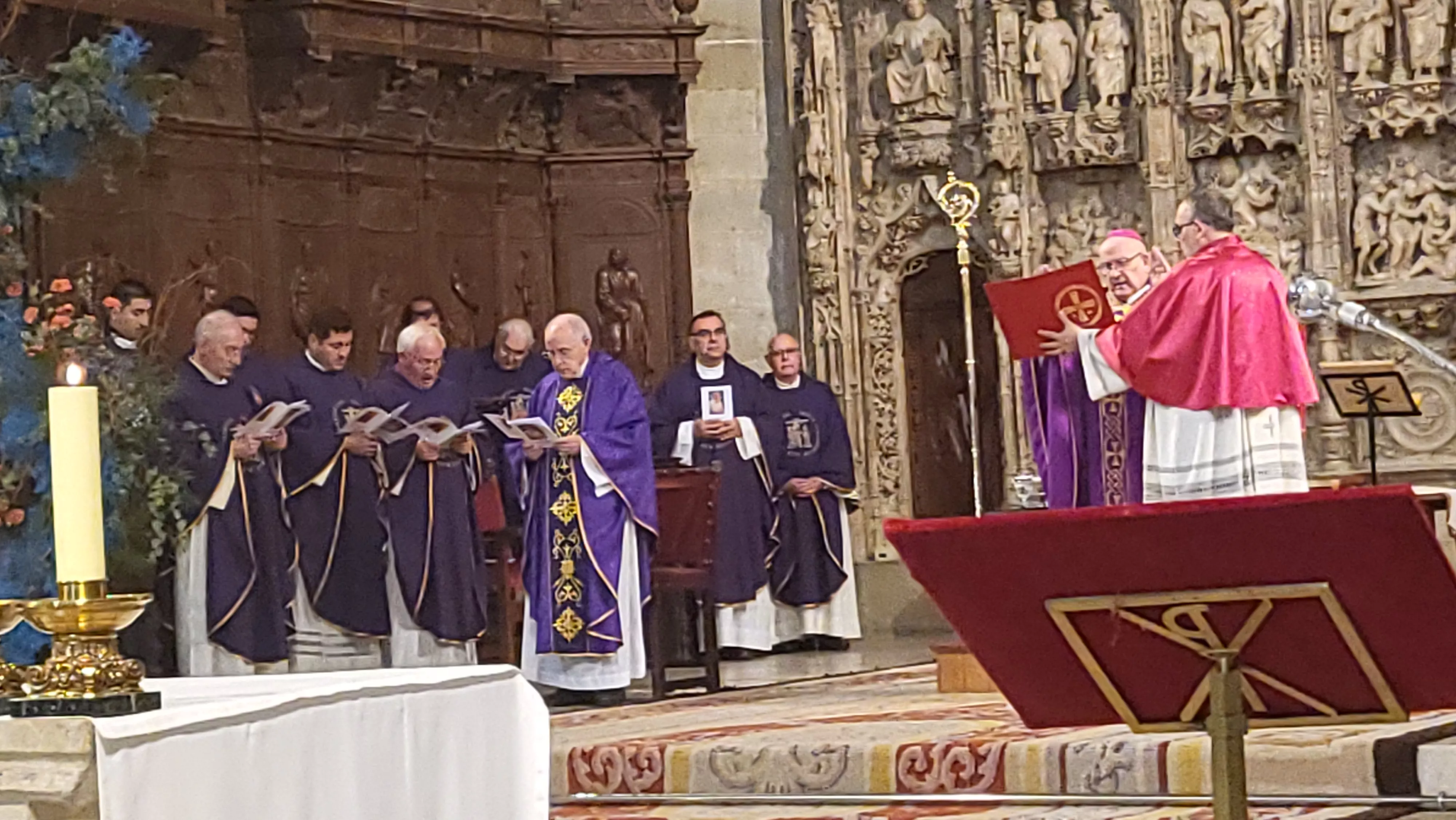 Misa Funeral por el Papa Francisco en la Catedral de Huesca