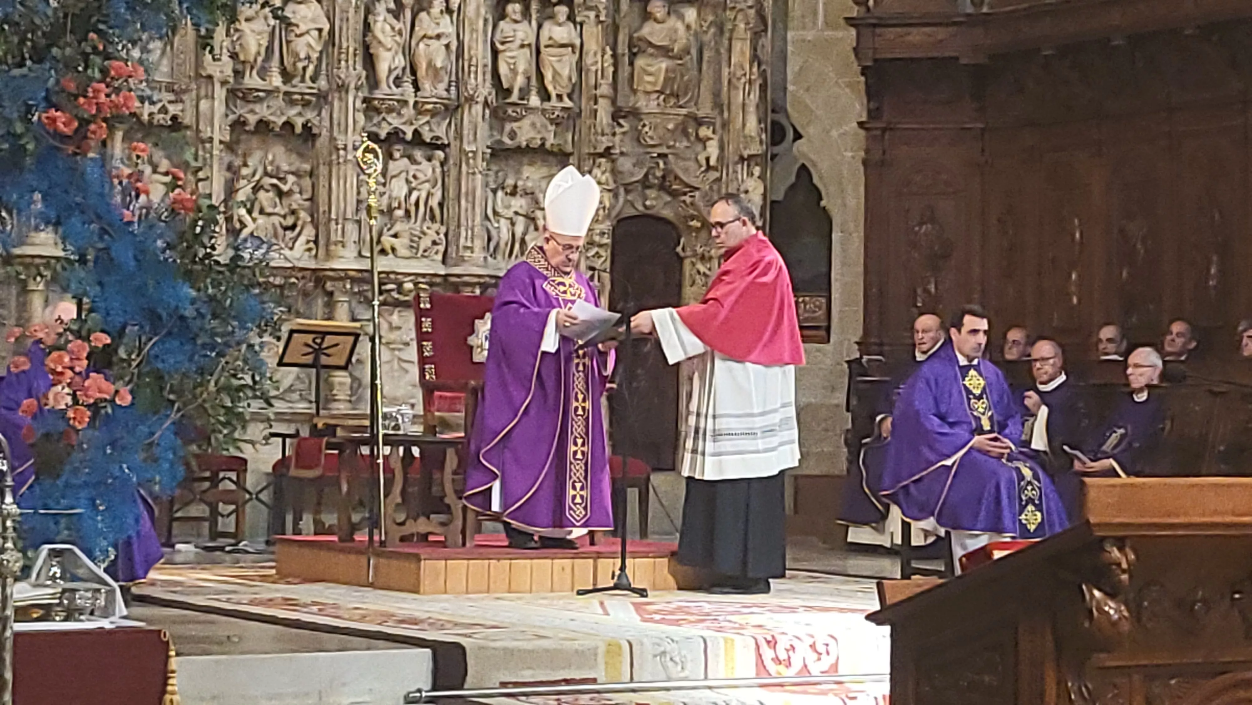Misa Funeral por el Papa Francisco en la Catedral de Huesca