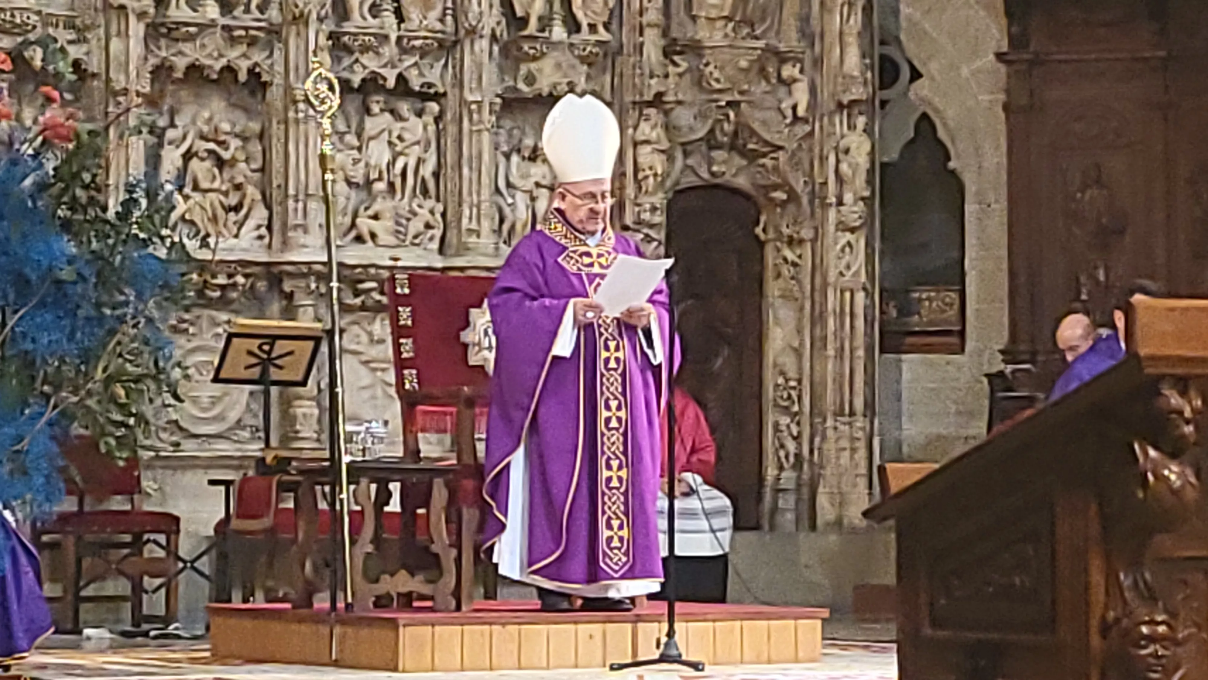 Misa Funeral por el Papa Francisco en la Catedral de Huesca