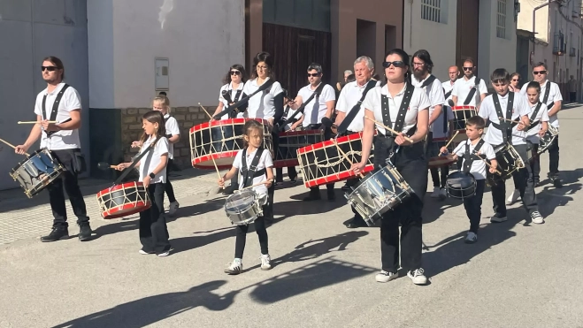 Actuación de la banda Azanuy en Almudévar esta temporada. Actuación de la banda Azanuy en Almudévar esta temporada.
