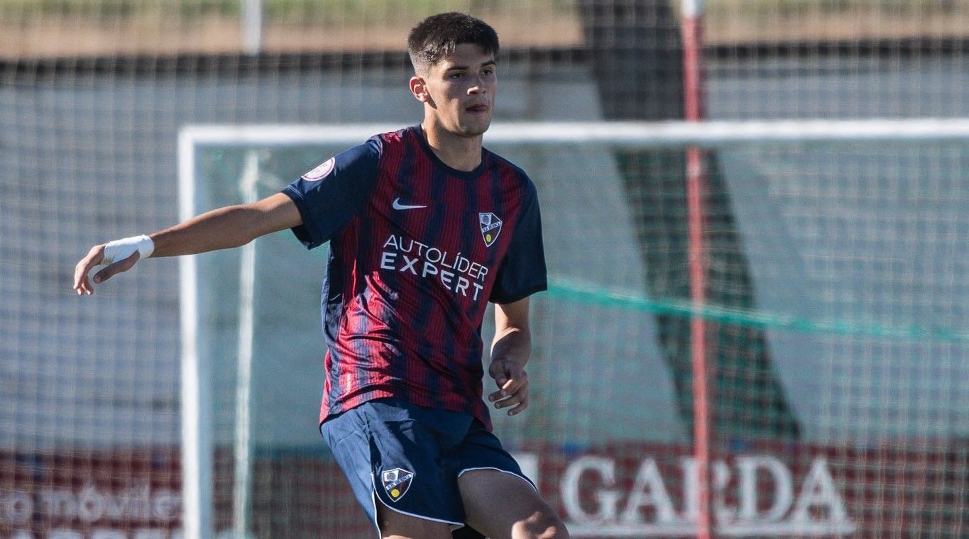 Espinosa, central del División Honor Juvenil A. Foto: Fundación Alcoraz
